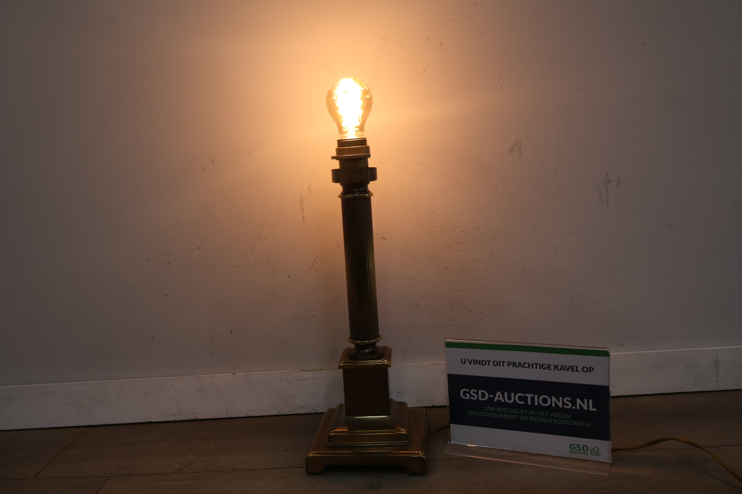 vintage messing tafellampvoet in Hollywood Regency-stijl – foto 2 – kavel bij GSD Auctions, Zoeterwoude