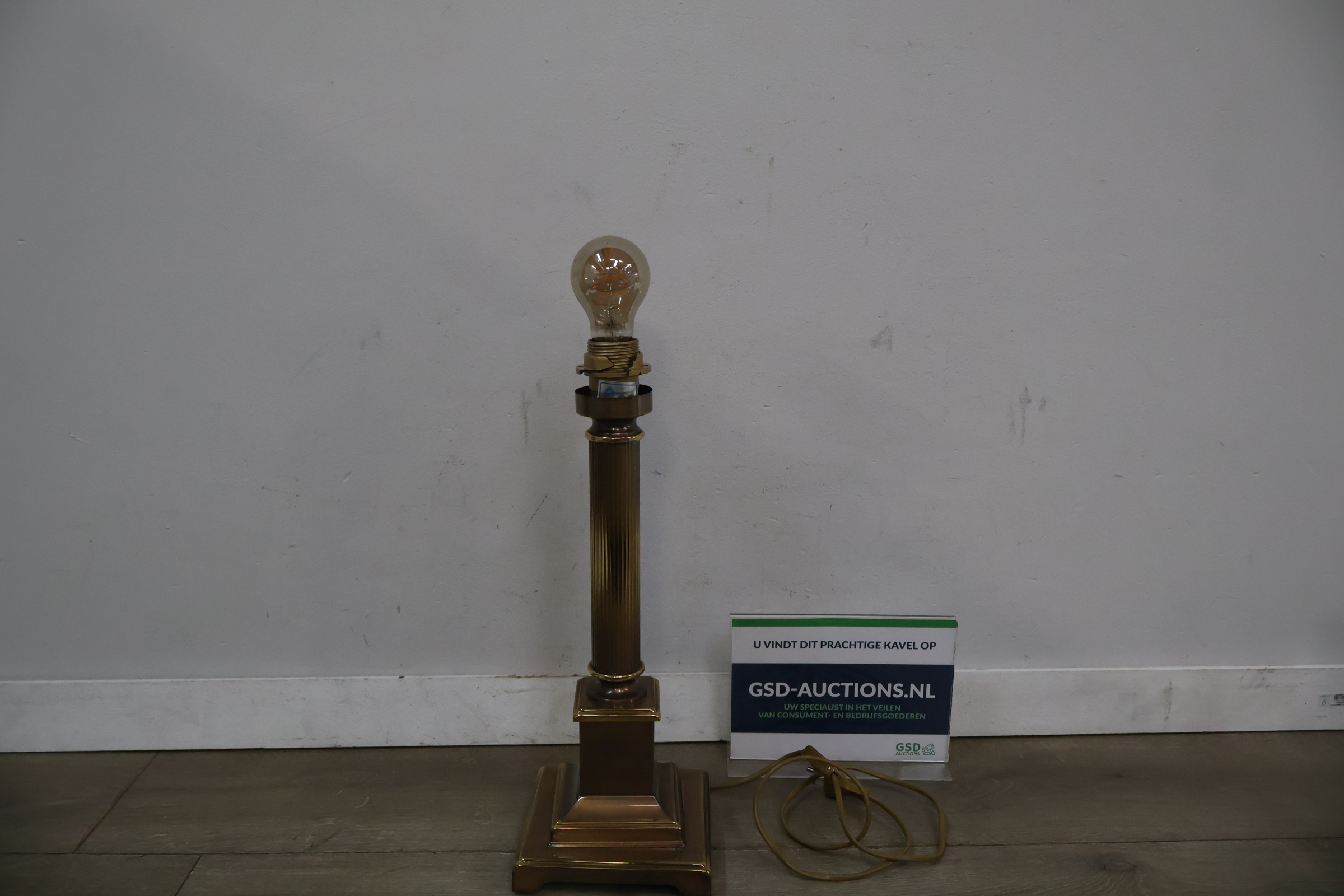 vintage messing tafellampvoet in Hollywood Regency-stijl – foto 3 – kavel bij GSD Auctions, Zoeterwoude