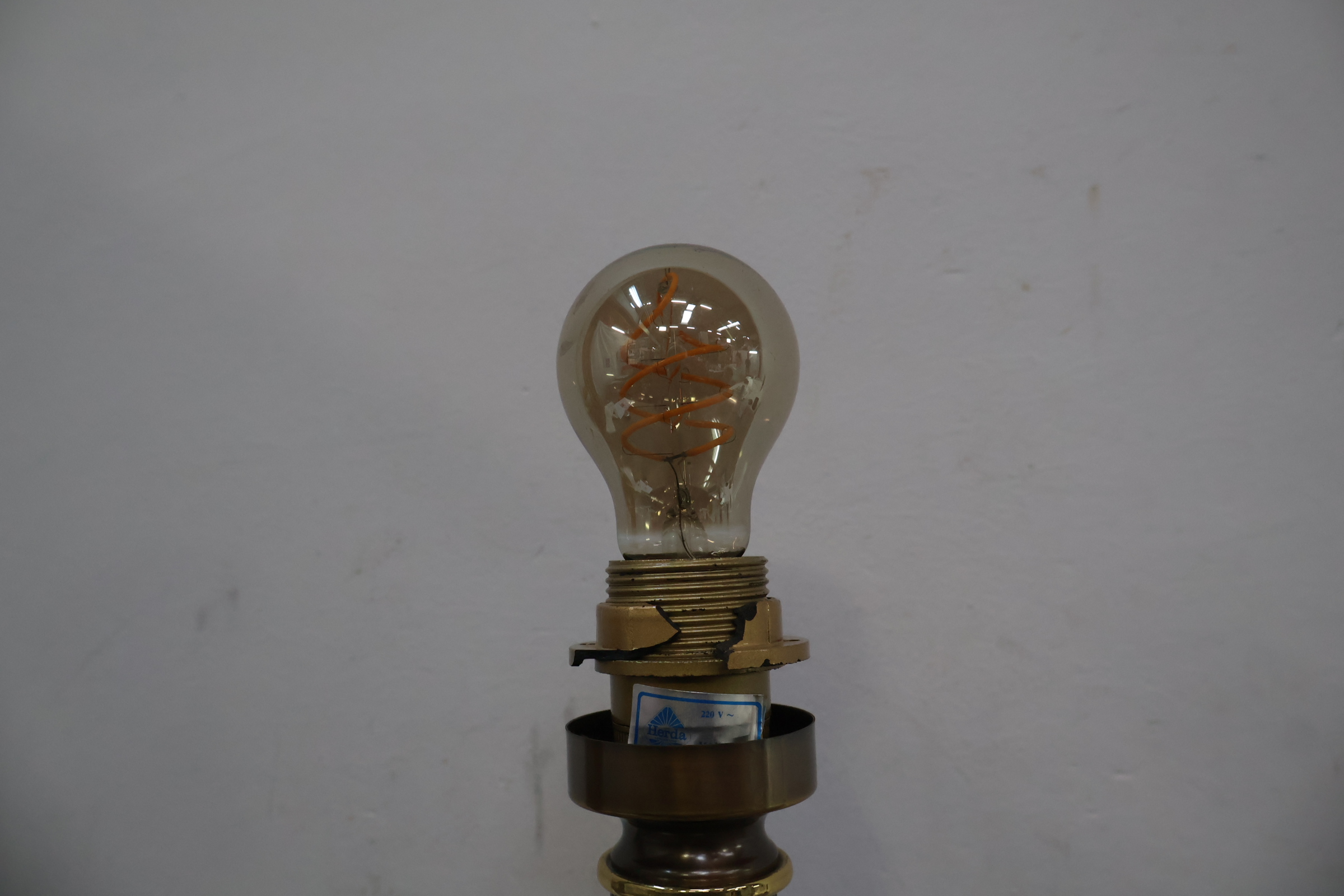 vintage messing tafellampvoet in Hollywood Regency-stijl – foto 8 – kavel bij GSD Auctions, Zoeterwoude