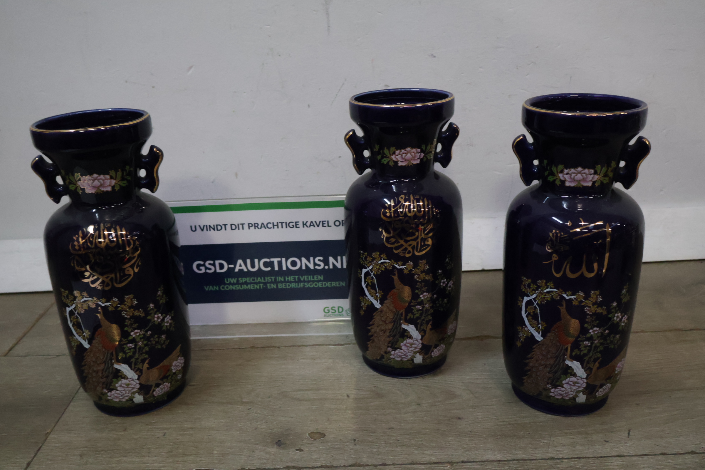 set vintage kobaltblauwe porseleinen vazen – foto 2 – kavel bij GSD Auctions, Zoeterwoude