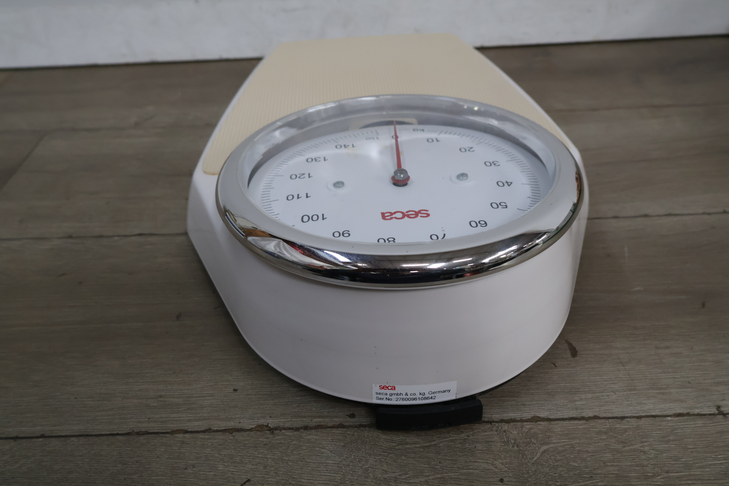 SECA personenweegschaal – foto 6 – kavel bij GSD Auctions, Zoeterwoude