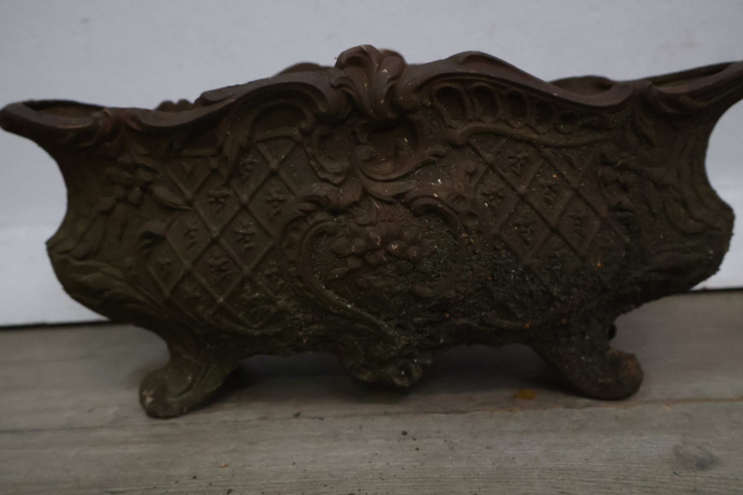 Set van 2 Antieke Gietijzeren Plantenbakken – foto 7 – kavel bij GSD Auctions, Zoeterwoude