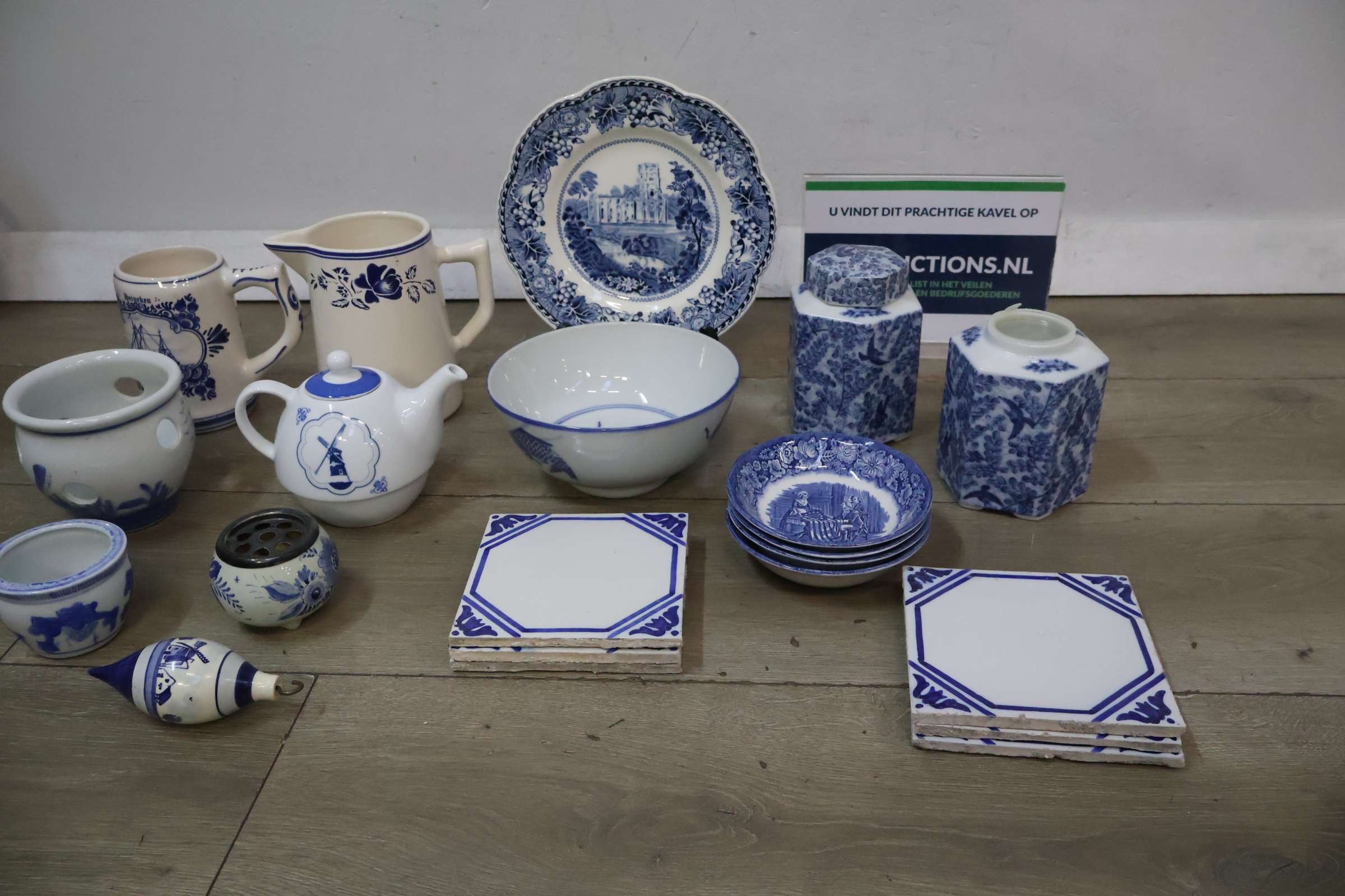 Verzameling Blauw-Wit porselein – foto 2 – kavel bij GSD Auctions, Zoeterwoude