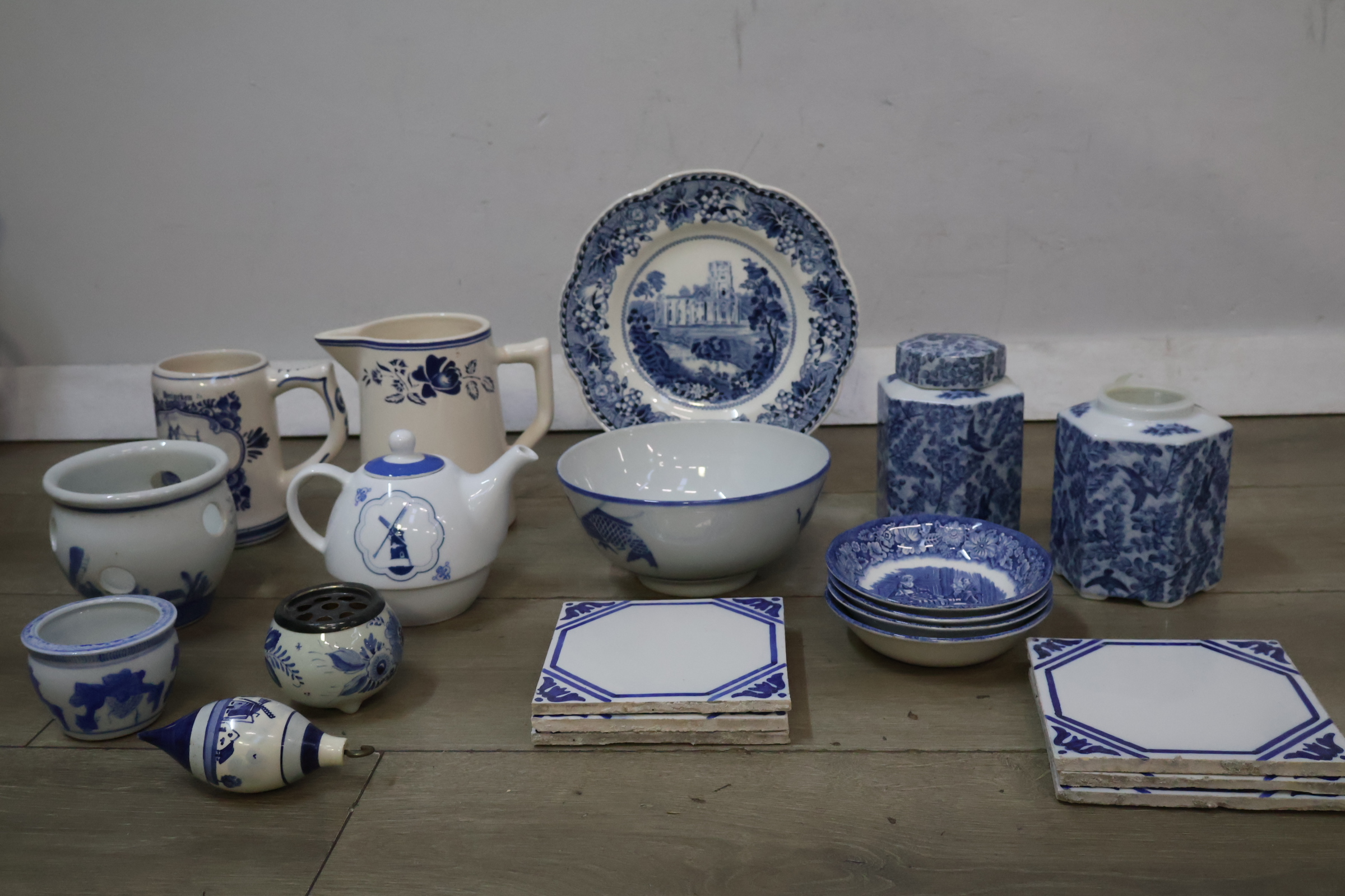 Verzameling Blauw-Wit porselein – foto 3 – kavel bij GSD Auctions, Zoeterwoude