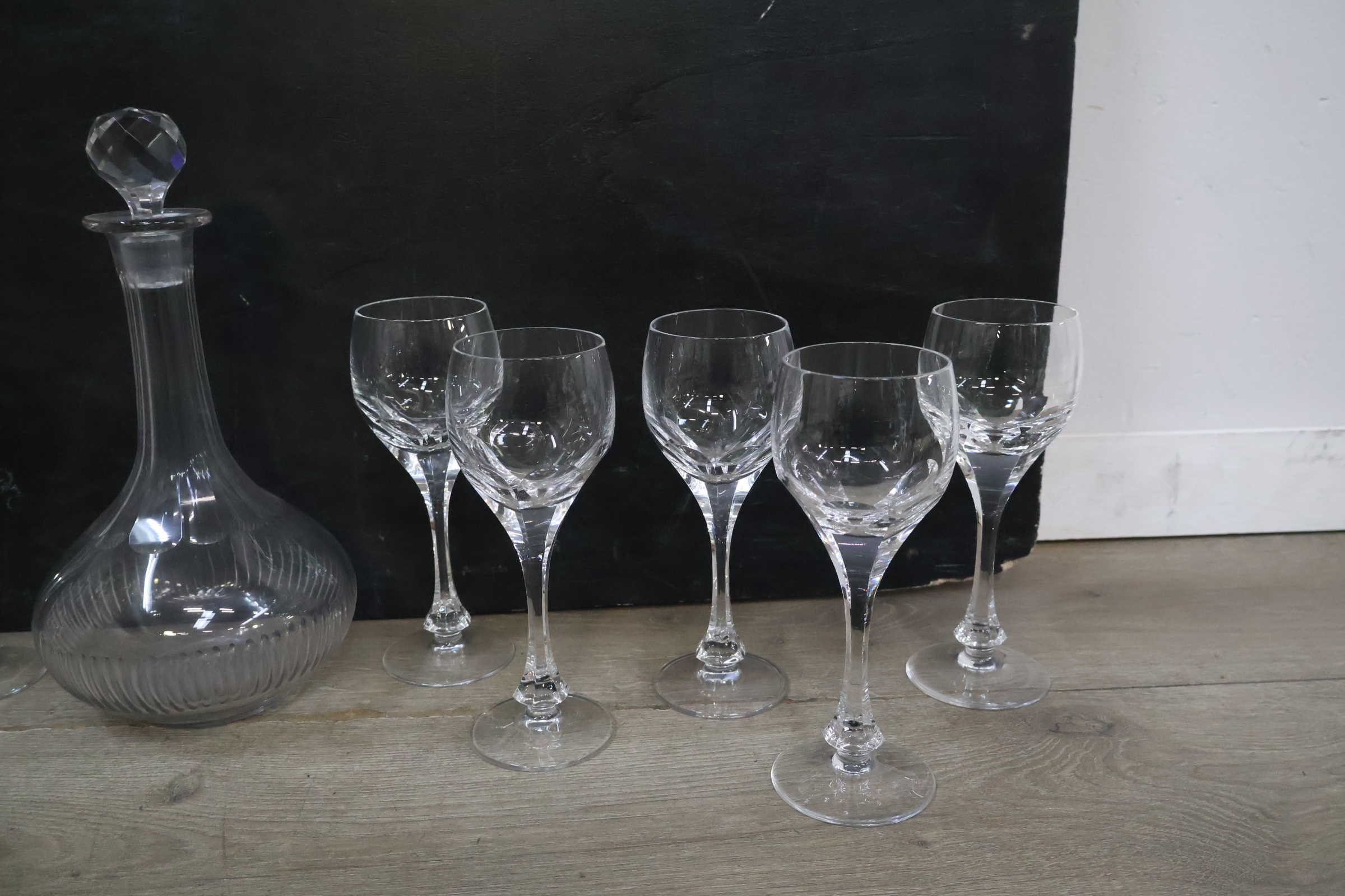 Kristallen karaf met wijnglazen – foto 5 – kavel bij GSD Auctions, Zoeterwoude
