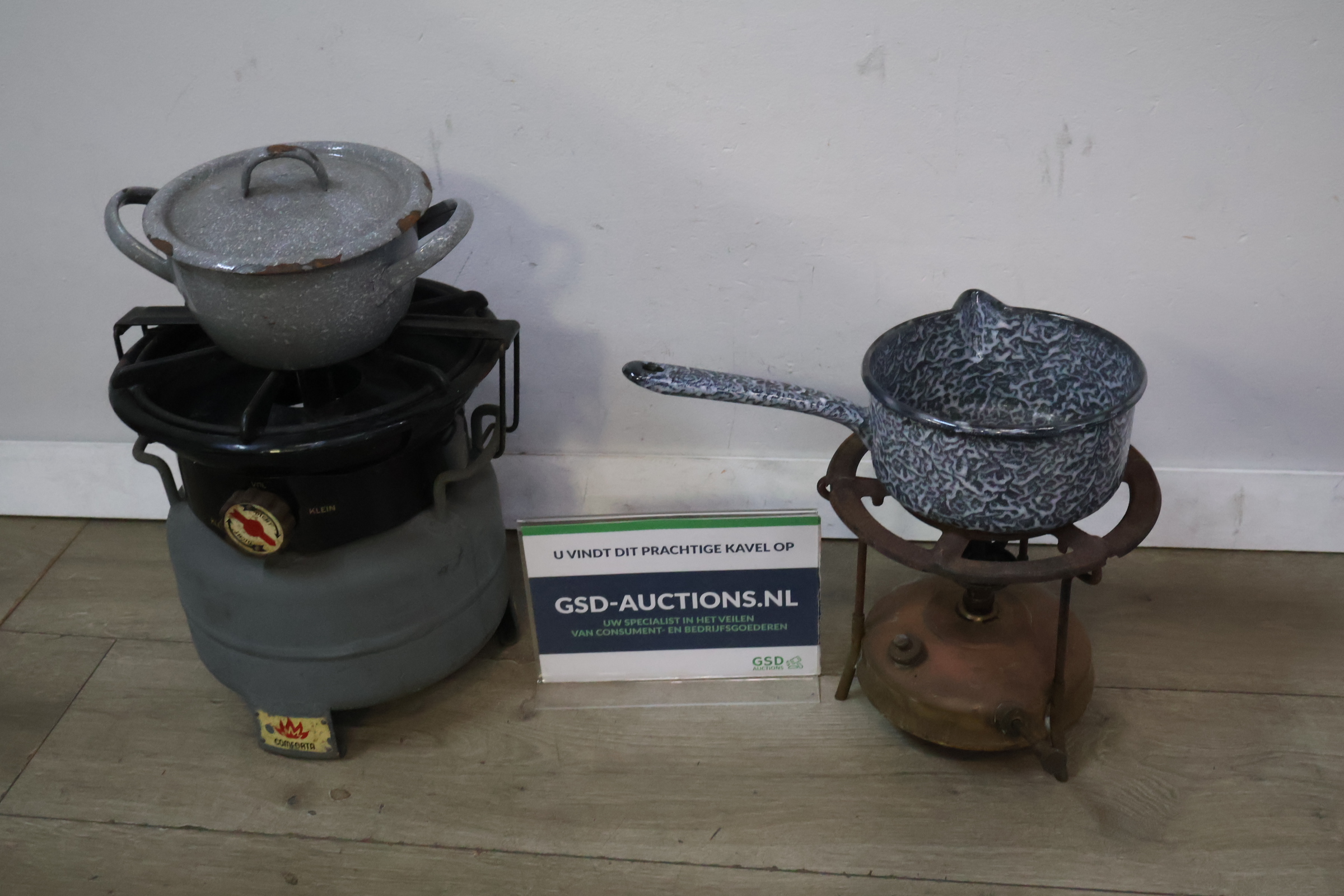 Vintage Petroleumstellen met Pannetjes – foto 2 – kavel bij GSD Auctions, Zoeterwoude