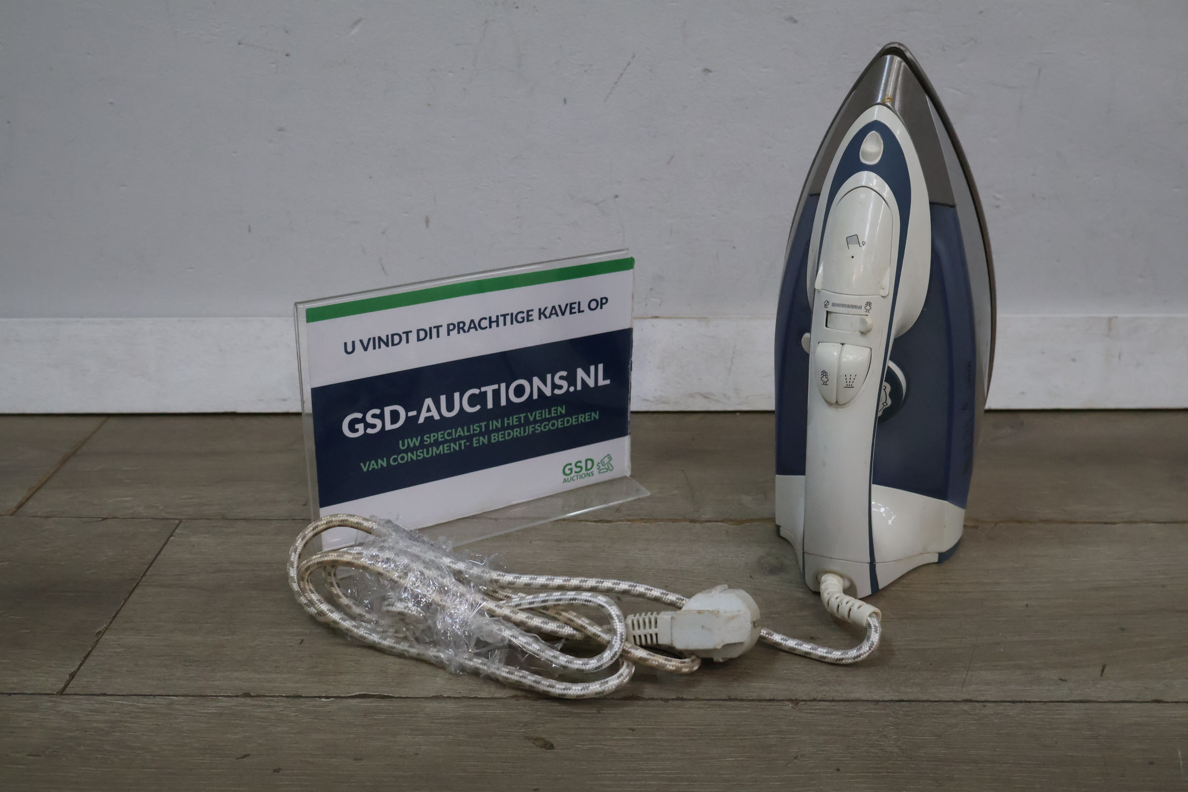 Proline stoomstrijkijzer 2200W – foto 2 – kavel bij GSD Auctions, Zoeterwoude