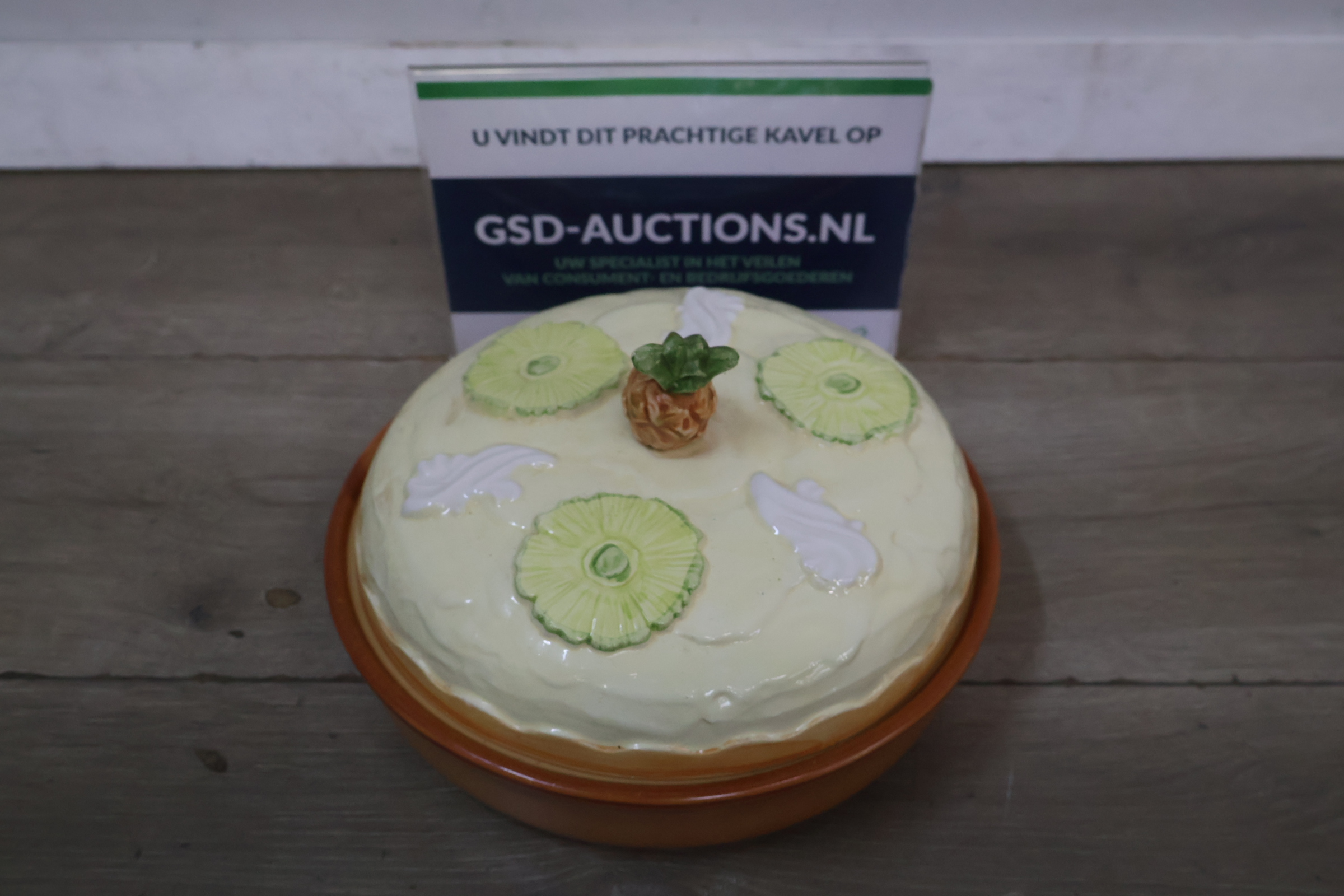 Keramische taartschaal – foto 2 – kavel bij GSD Auctions, Zoeterwoude