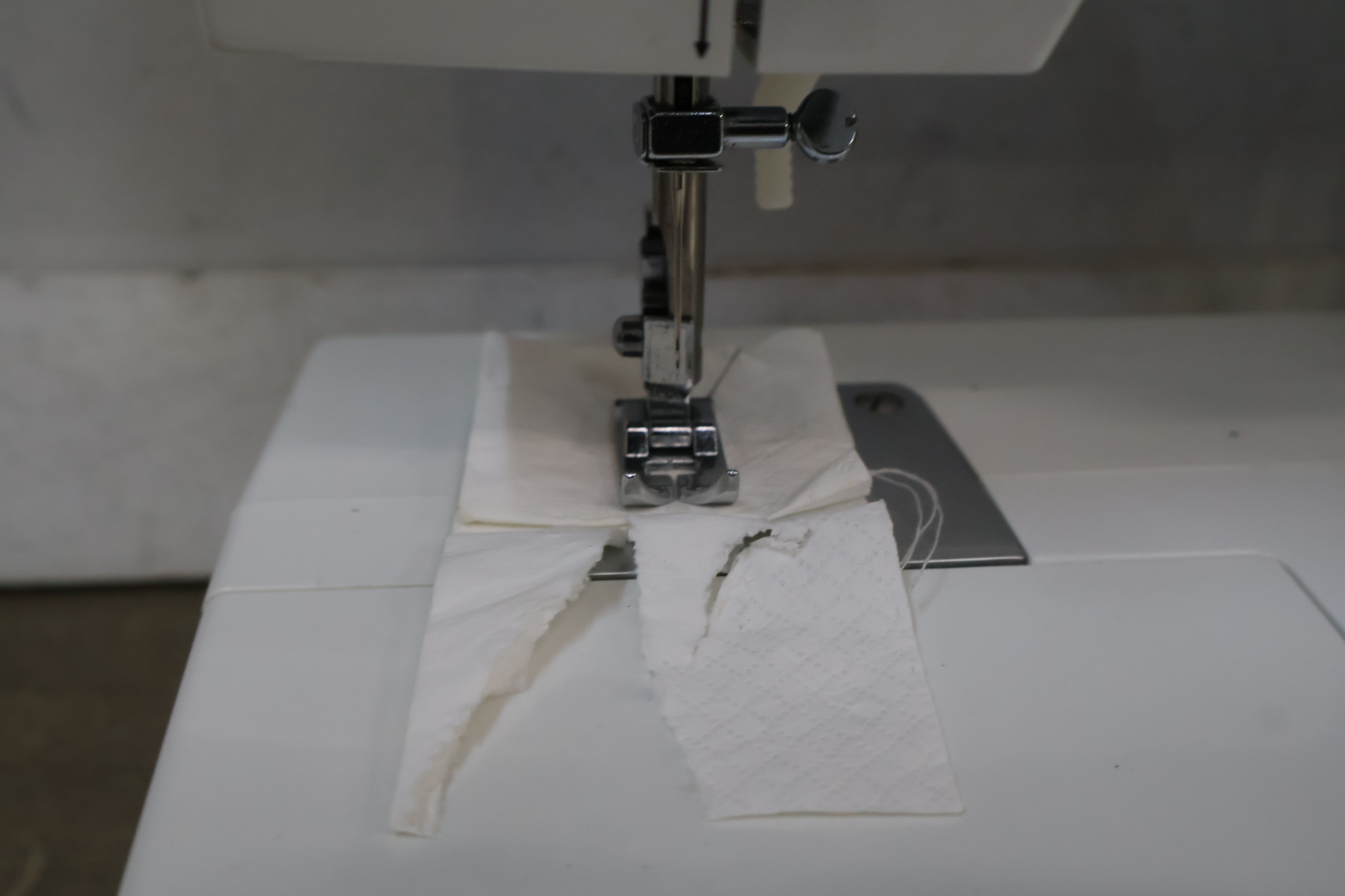 AEG Naaimachine Model 2013 – foto 9 – kavel bij GSD Auctions, Zoeterwoude
