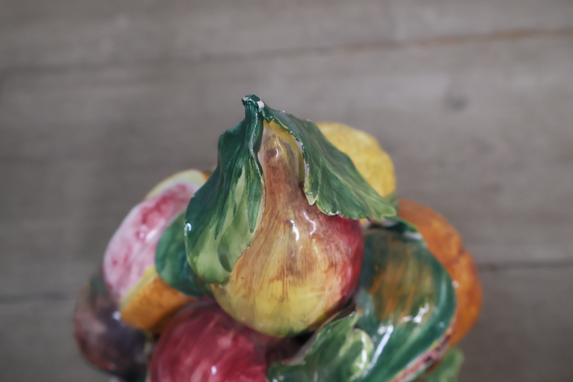 Keramische decoratieve fruitschaal – foto 6 – kavel bij GSD Auctions, Zoeterwoude