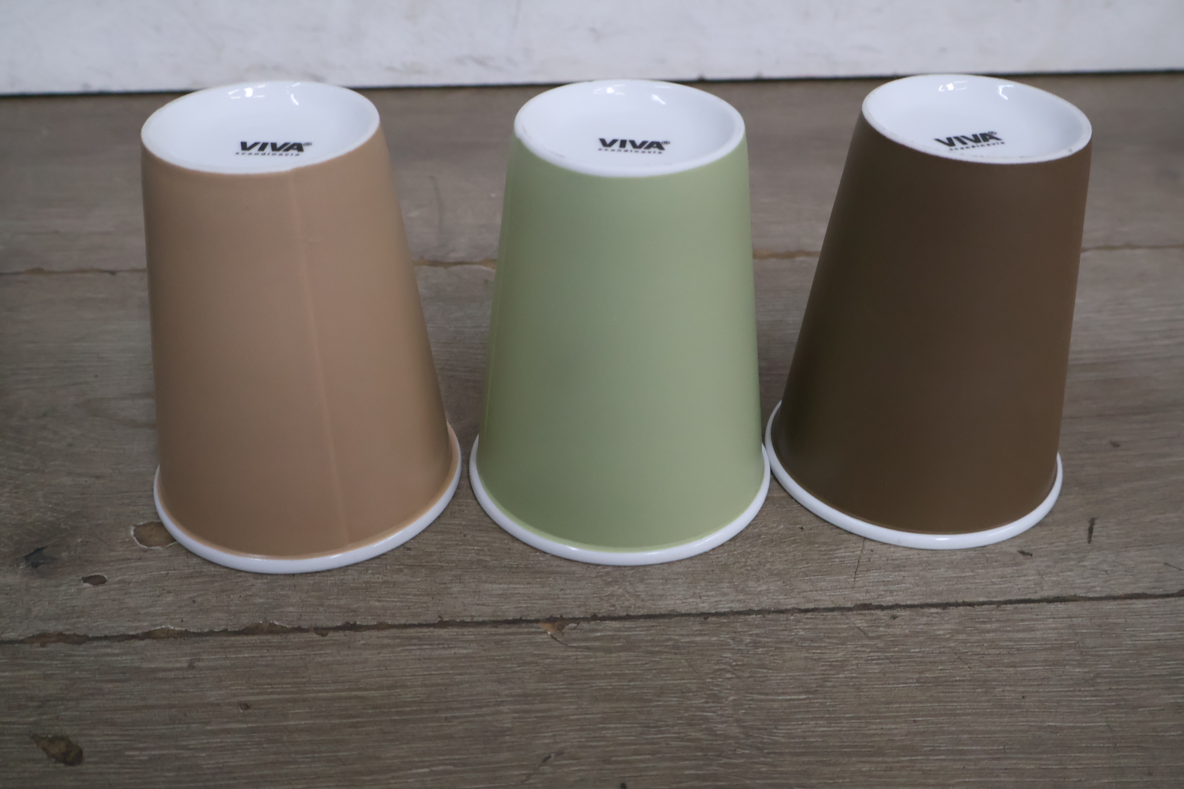 Set van 8 Viva Scandinavia koffiebekers – foto 8 – kavel bij GSD Auctions, Zoeterwoude