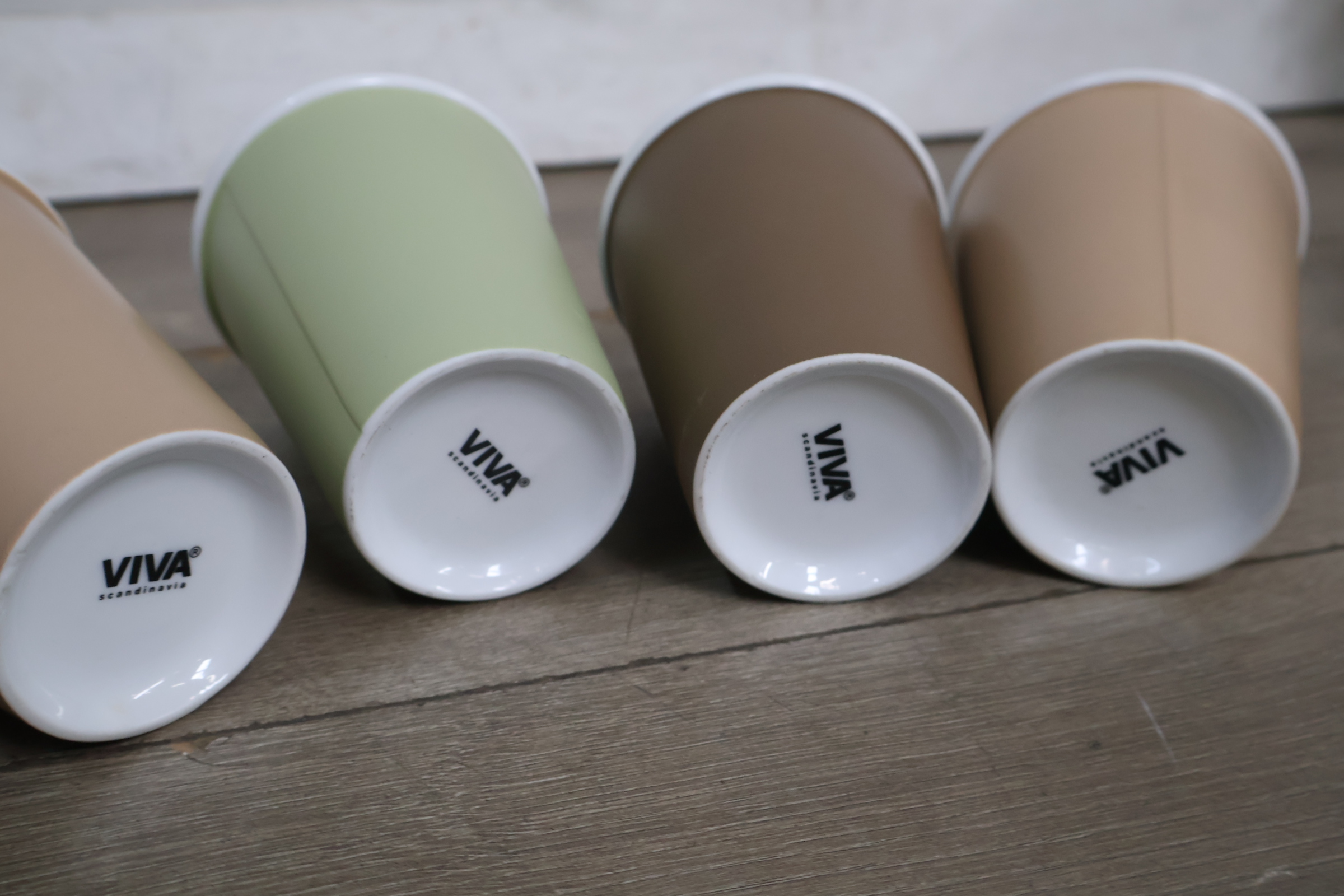 Set van 8 Viva Scandinavia koffiebekers – foto 9 – kavel bij GSD Auctions, Zoeterwoude