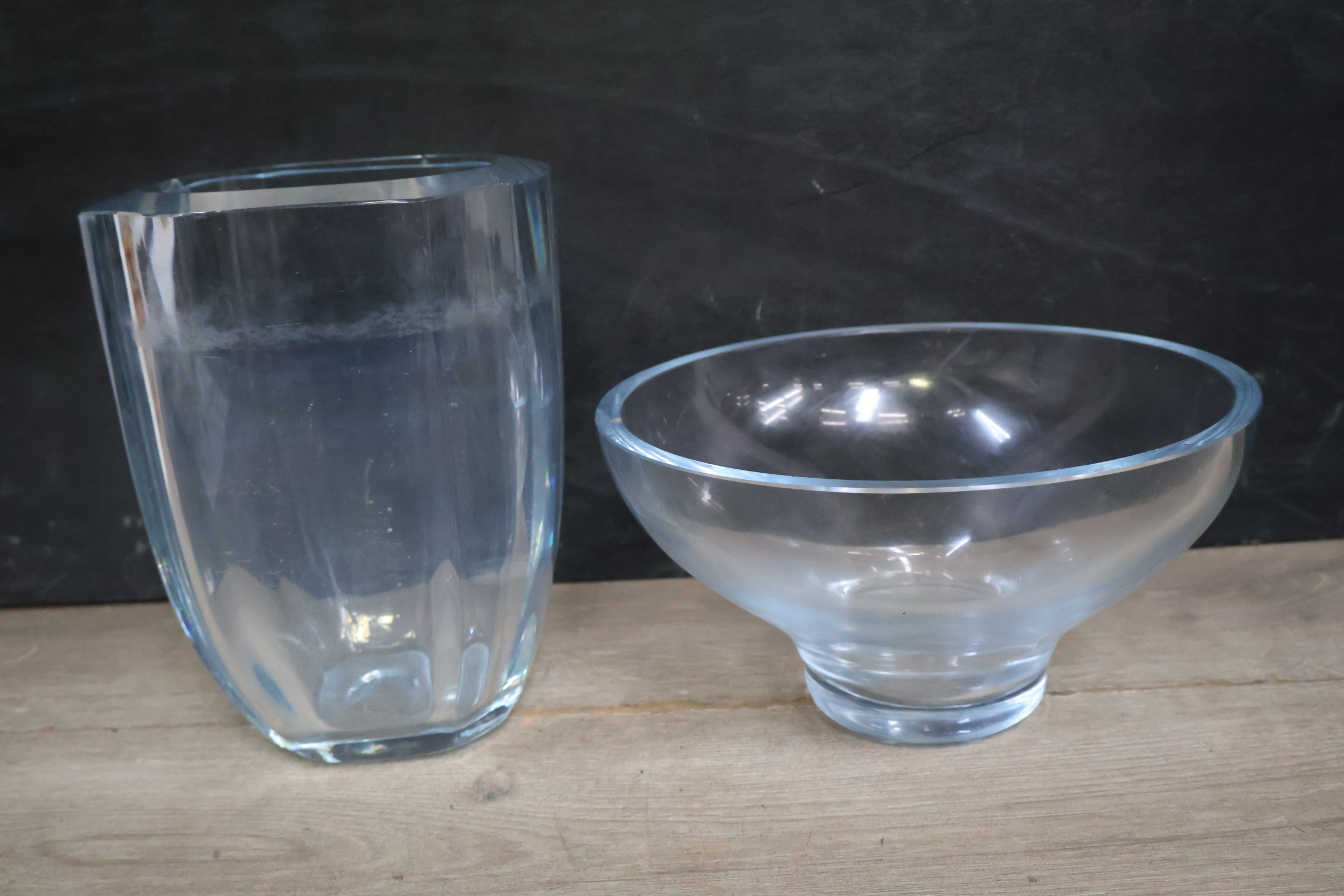 Helder glazen vaas en schaal – foto 4 – kavel bij GSD Auctions, Zoeterwoude