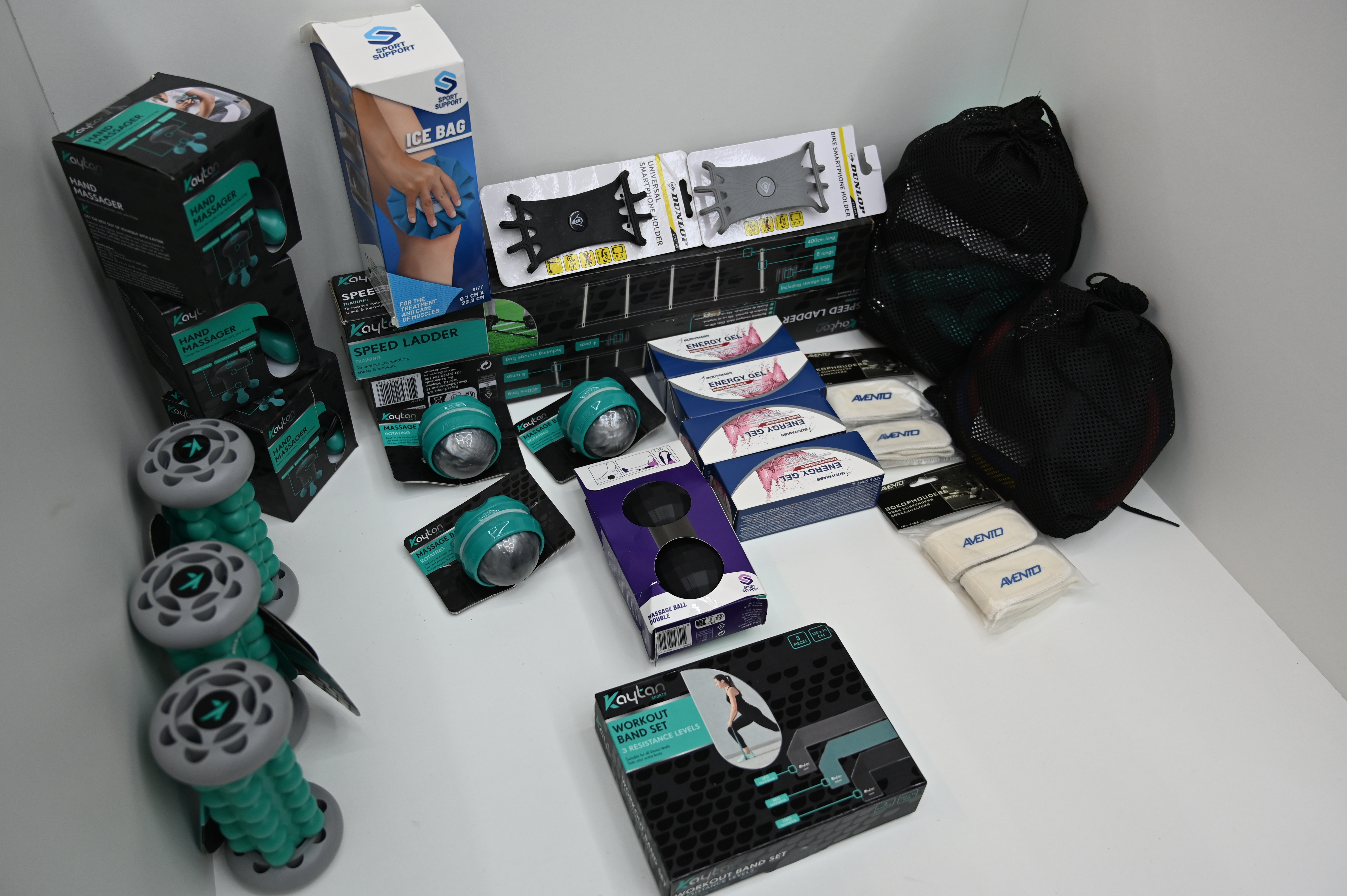 Mystery Sport Box XL met 50 items – foto 8 – kavel bij GSD Auctions, Zoeterwoude