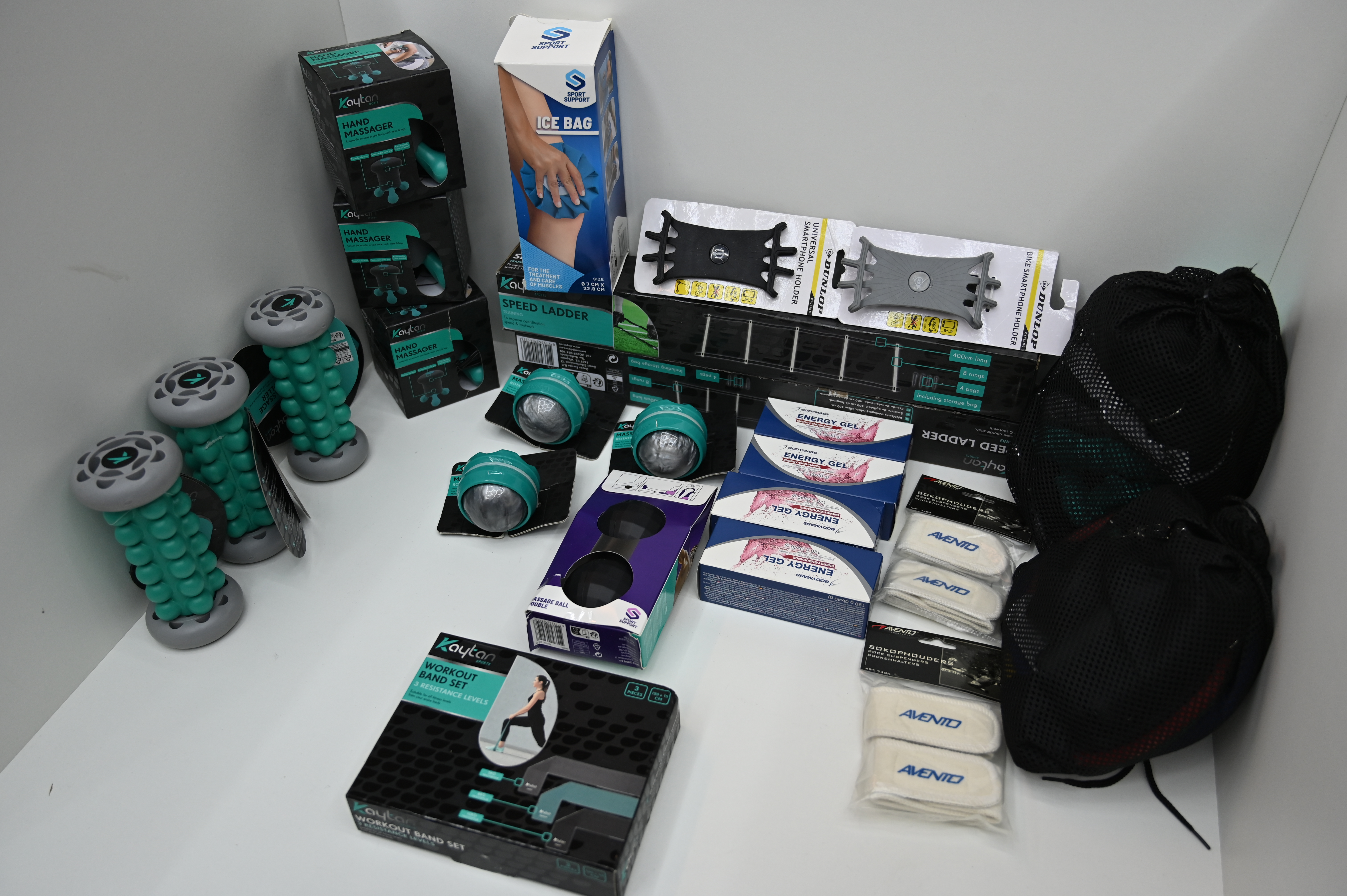 Mystery Sport Box XL met 50 items – foto 9 – kavel bij GSD Auctions, Zoeterwoude