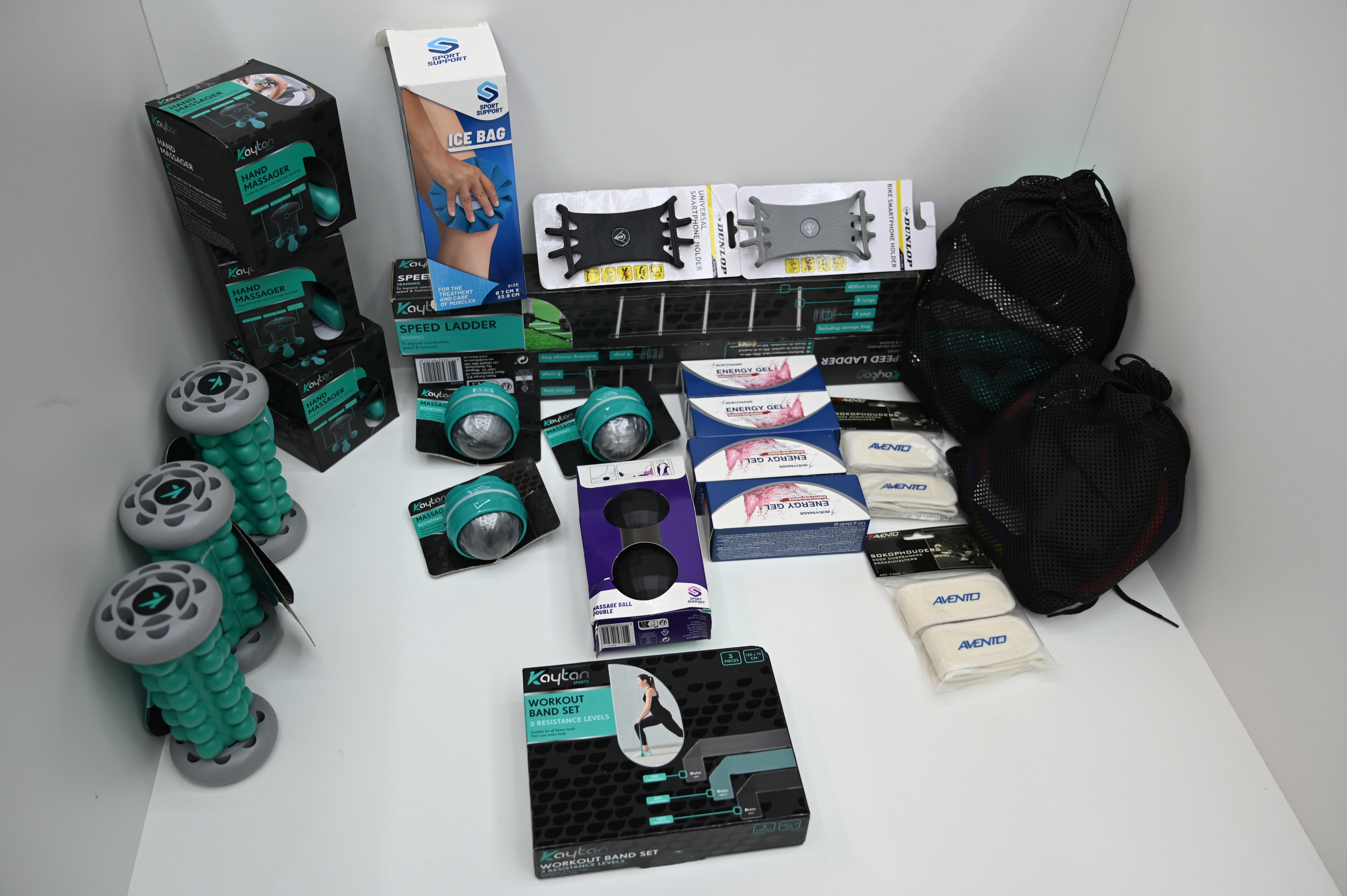 Mystery Sport Box XL met 50 items – foto 10 – kavel bij GSD Auctions, Zoeterwoude
