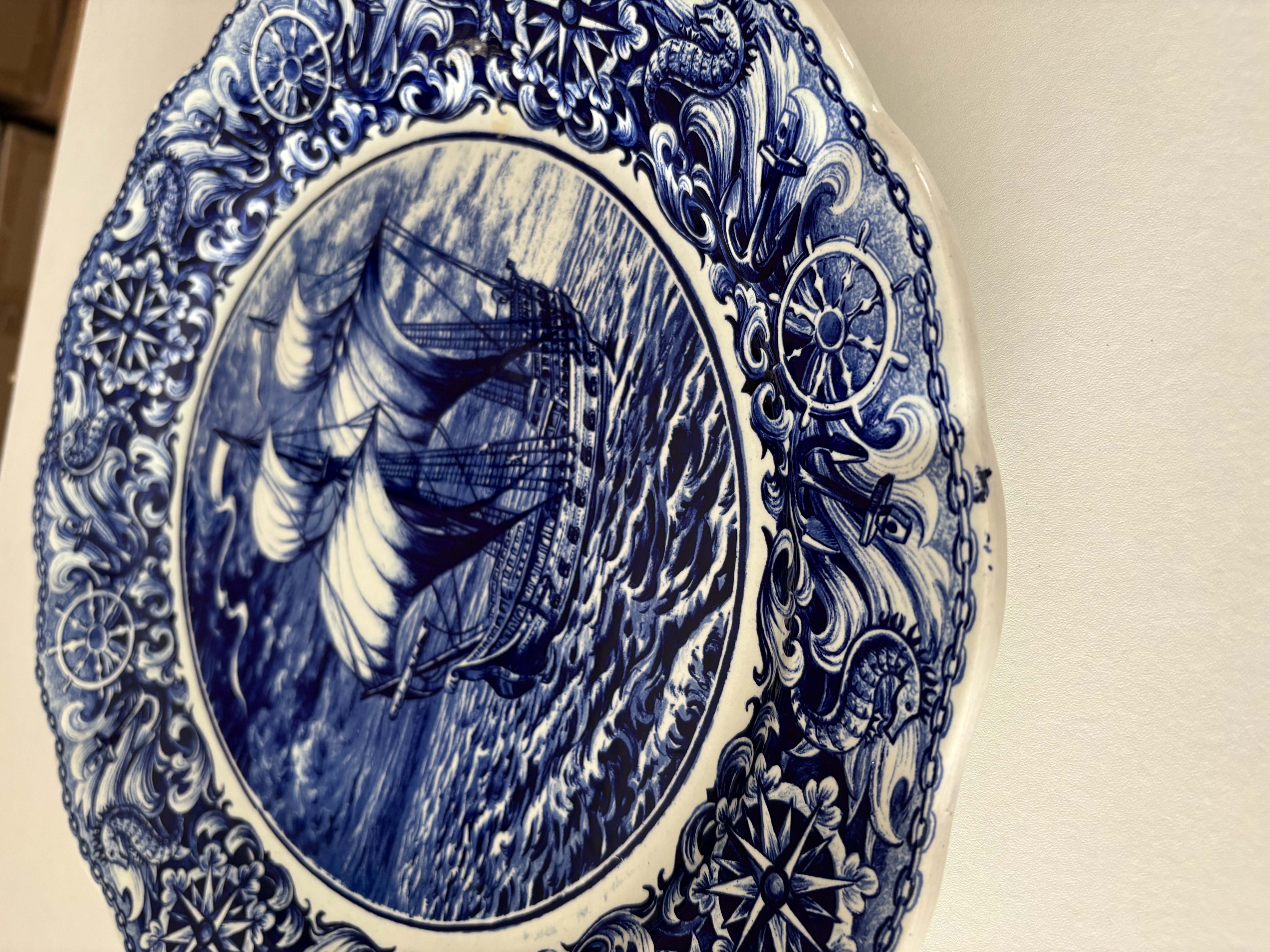 Royal Delft (Boch Freres) Bord – foto 2 – kavel bij GSD Auctions, Zoeterwoude