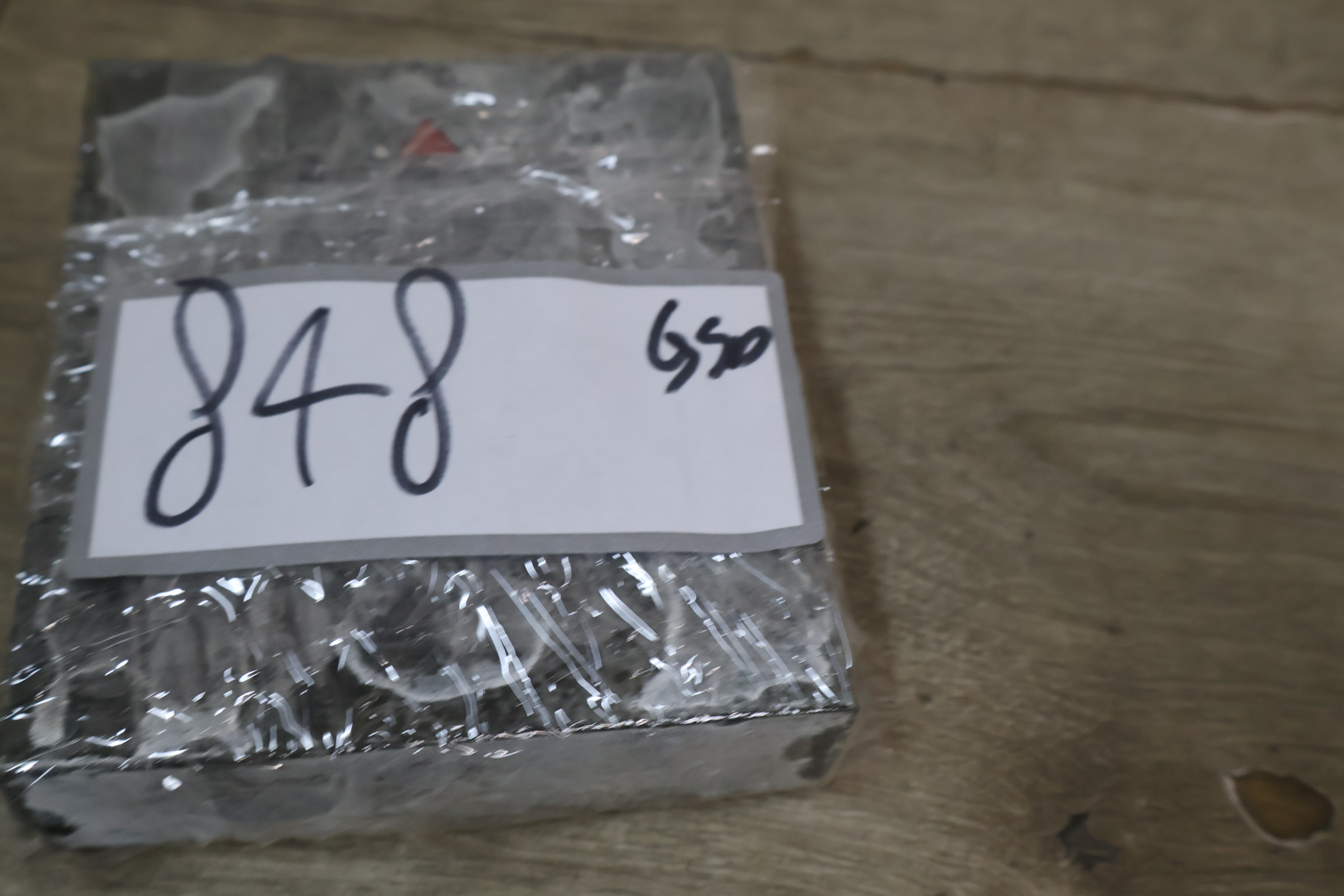 Decoratief object met oogmotief' – foto 16 – kavel bij GSD Auctions, Zoeterwoude
