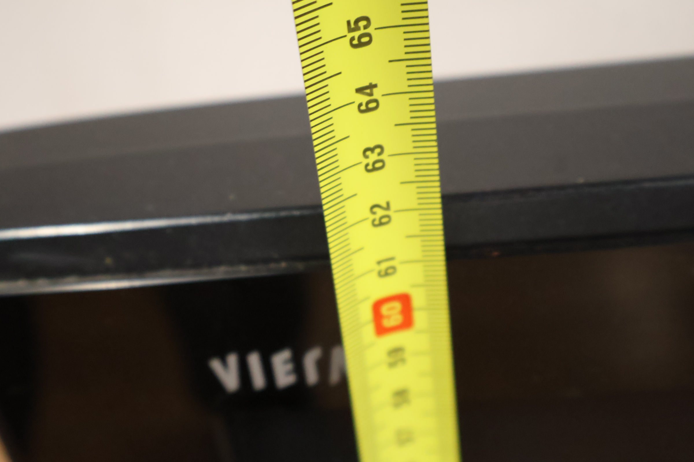 Panasonic 37'inch TV' – foto 18 – kavel bij GSD Auctions, Zoeterwoude