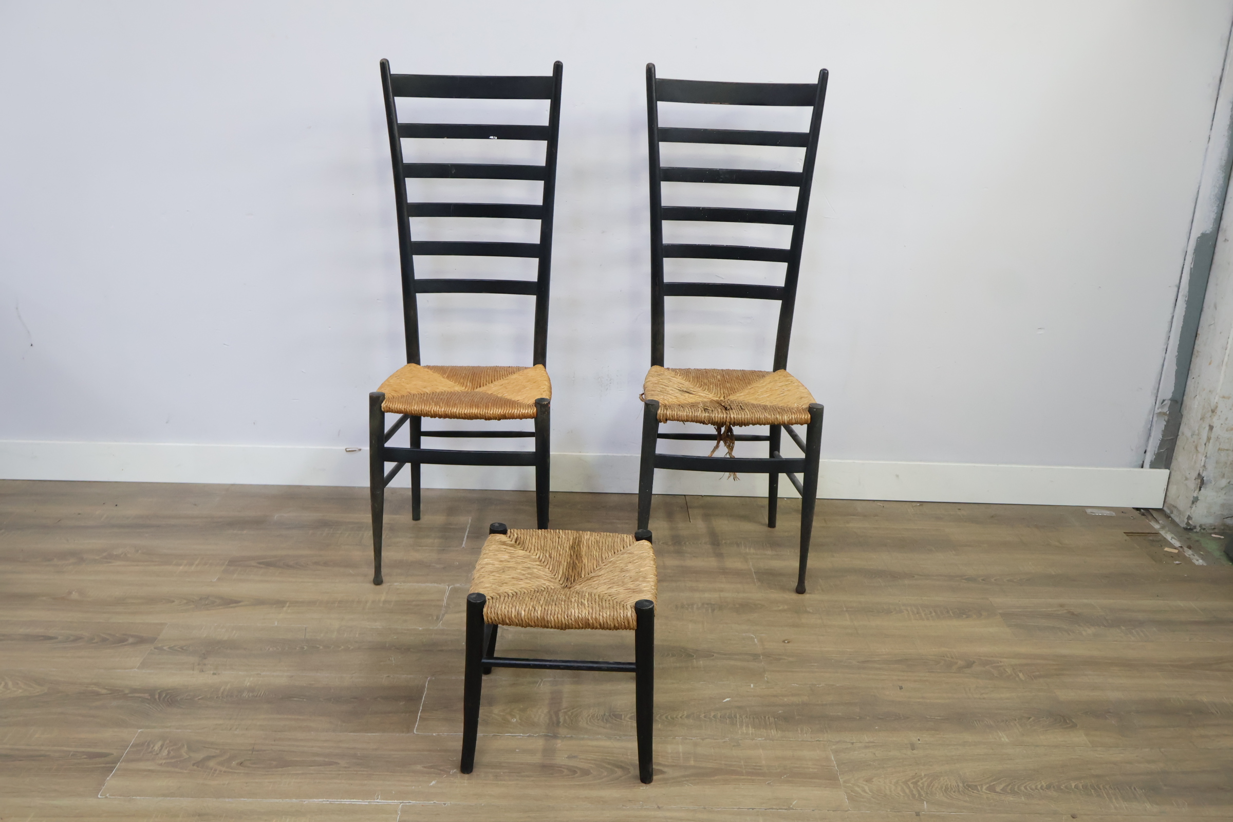 Set van 2 Italian Chiavari Ladderback Chairs - Jaren '50' – foto 11 – kavel bij GSD Auctions, Zoeterwoude