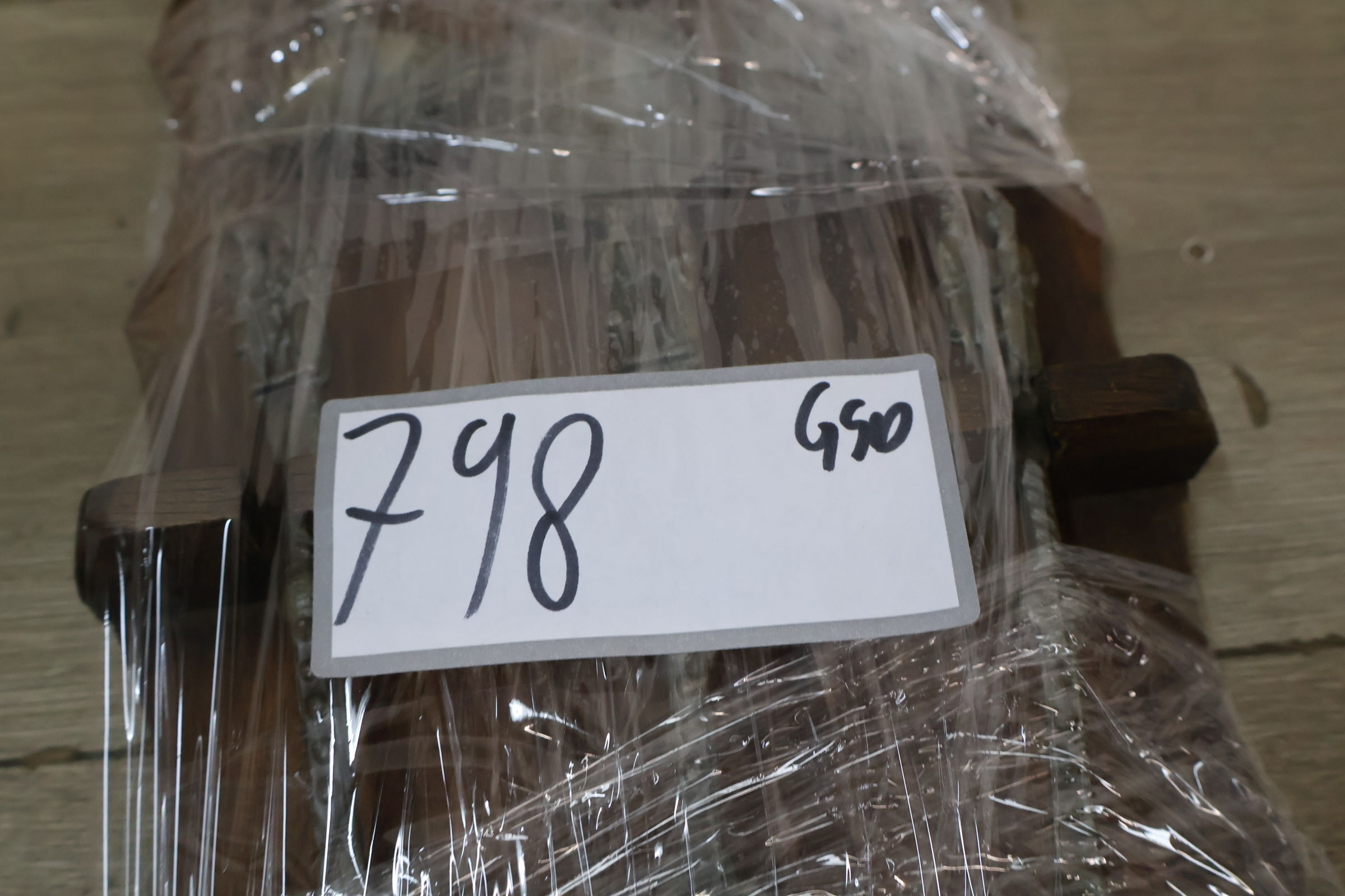Antieke wandhouder met 6 tinnen lepels' – foto 17 – kavel bij GSD Auctions, Zoeterwoude
