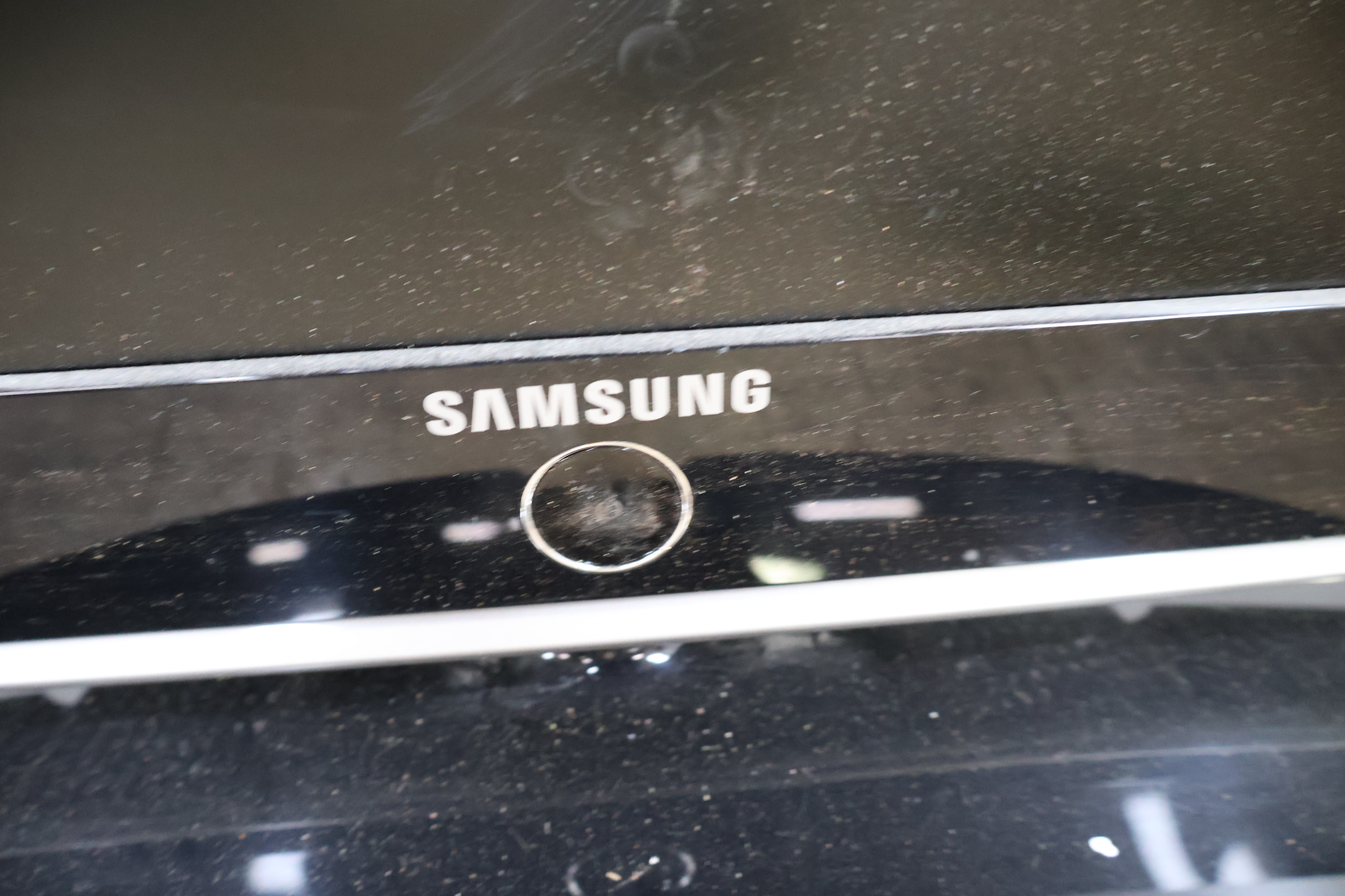 Samsung LCD TV 22'inch' – foto 16 – kavel bij GSD Auctions, Zoeterwoude