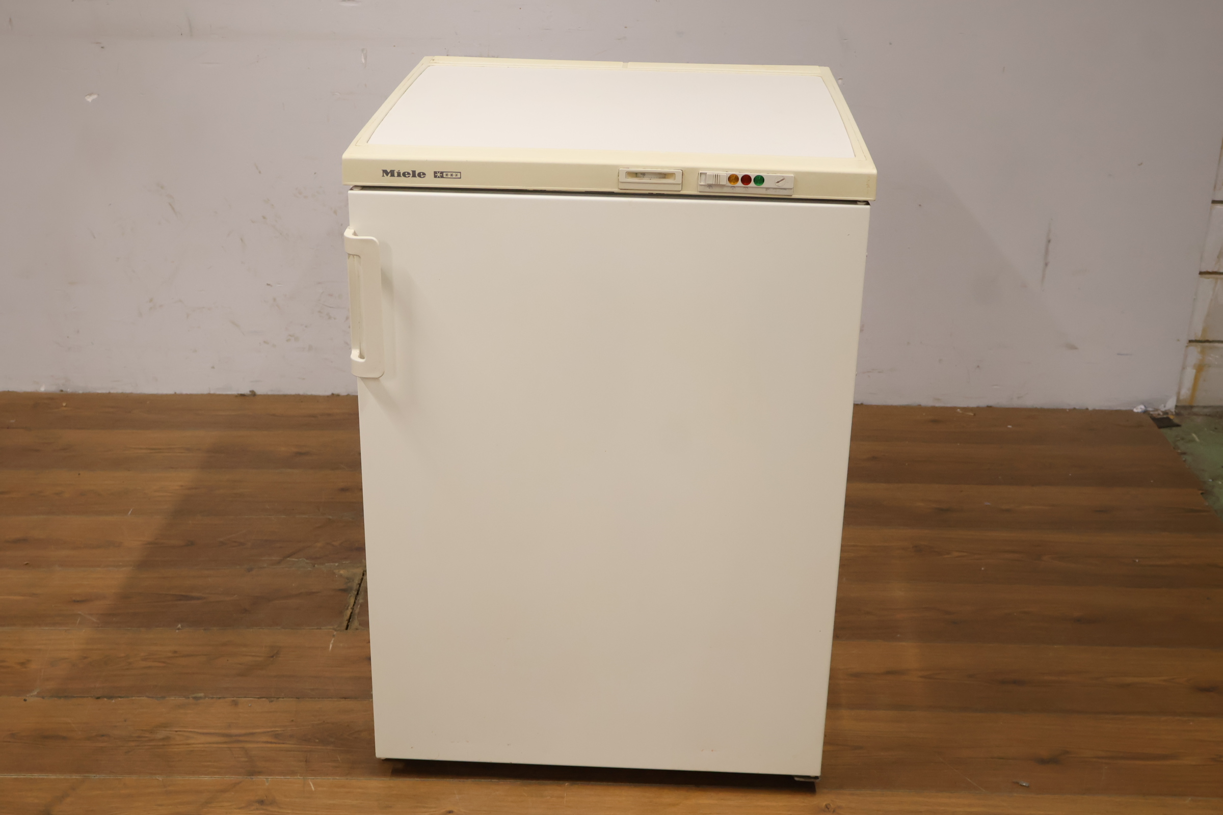 Miele tafelmodel Vriezer' – foto 17 – kavel bij GSD Auctions, Zoeterwoude