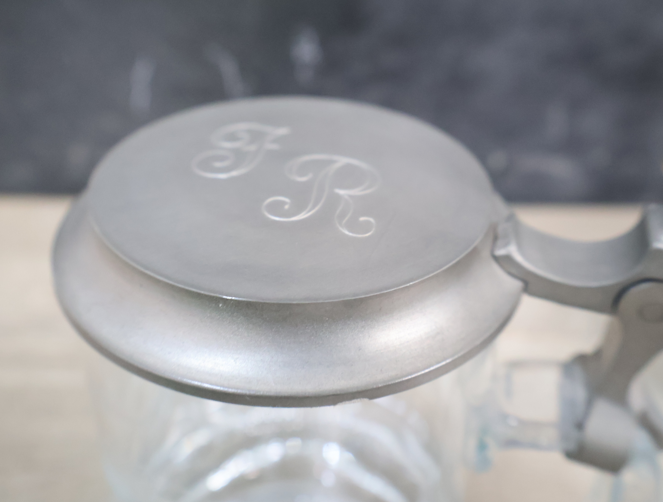 Set van 3 Duitse bierpullen met deksel' – foto 18 – kavel bij GSD Auctions, Zoeterwoude