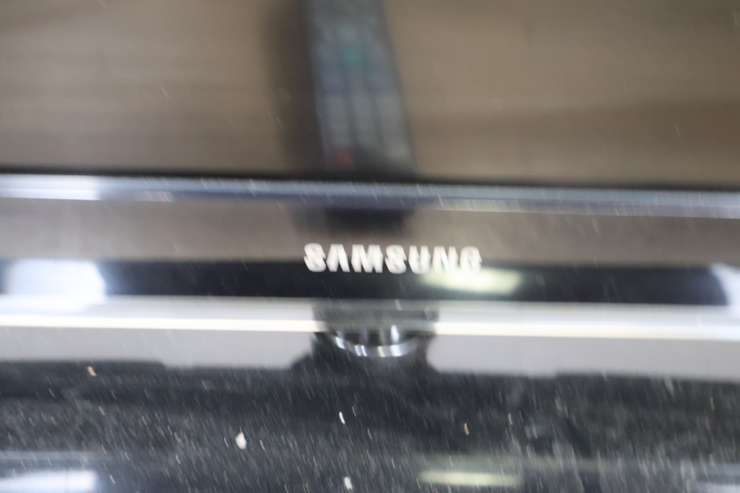 Samsung Flatscreen Televisie 32'inch' – foto 19 – kavel bij GSD Auctions, Zoeterwoude
