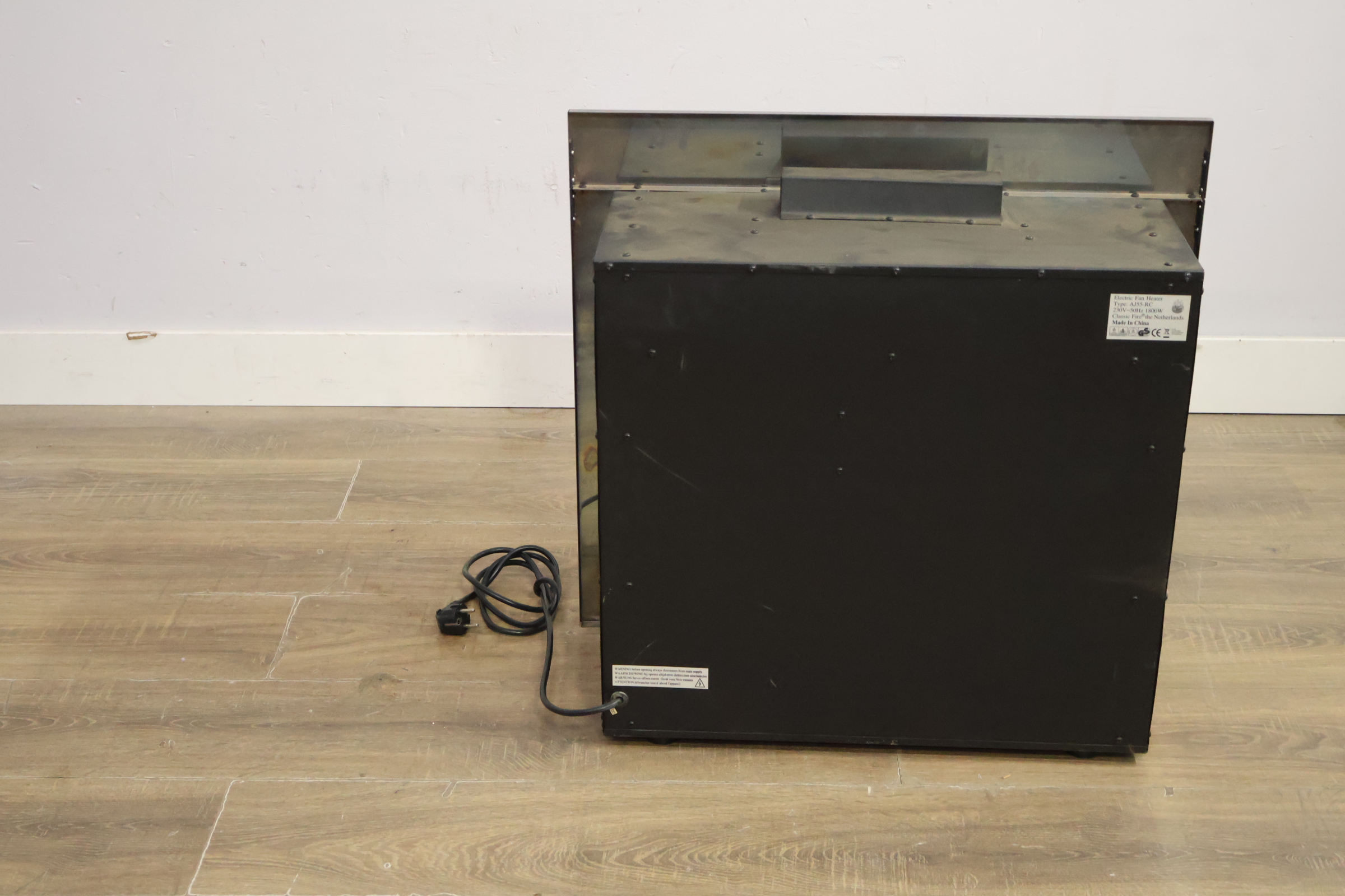 Classic Fire elektrische inbouw sfeerhaard – foto 6 – kavel bij GSD Auctions, Zoeterwoude