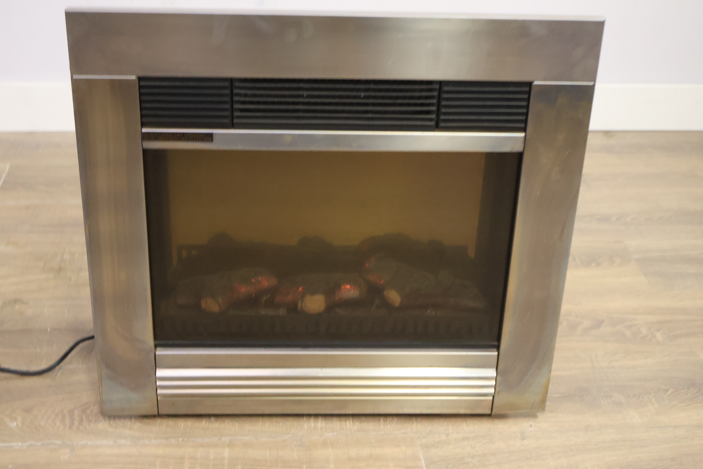 Classic Fire elektrische inbouw sfeerhaard – foto 13 – kavel bij GSD Auctions, Zoeterwoude