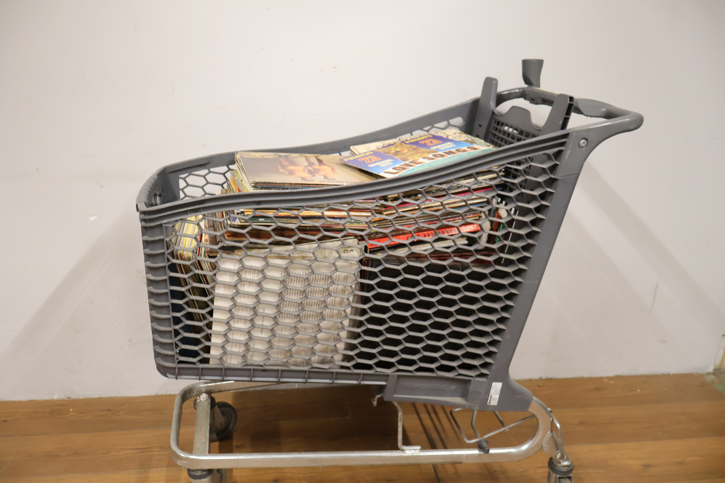 Winkelwagen vol met verschillende Lp's, Vinyl – foto 6 – kavel bij GSD Auctions, Zoeterwoude