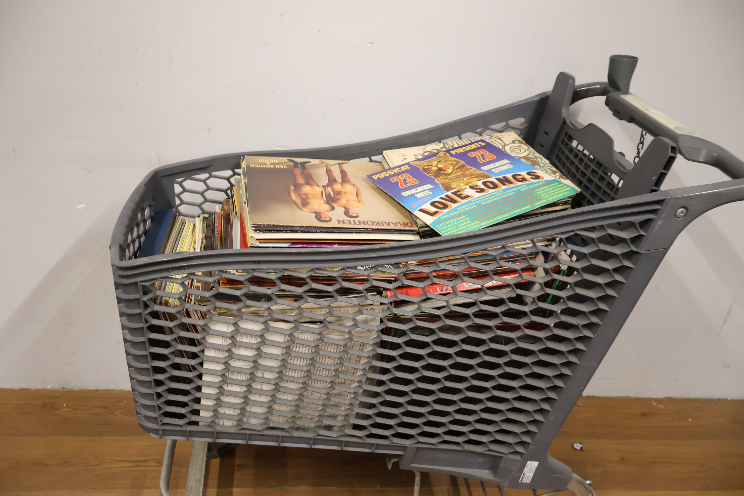 Winkelwagen vol met verschillende Lp's, Vinyl – foto 7 – kavel bij GSD Auctions, Zoeterwoude