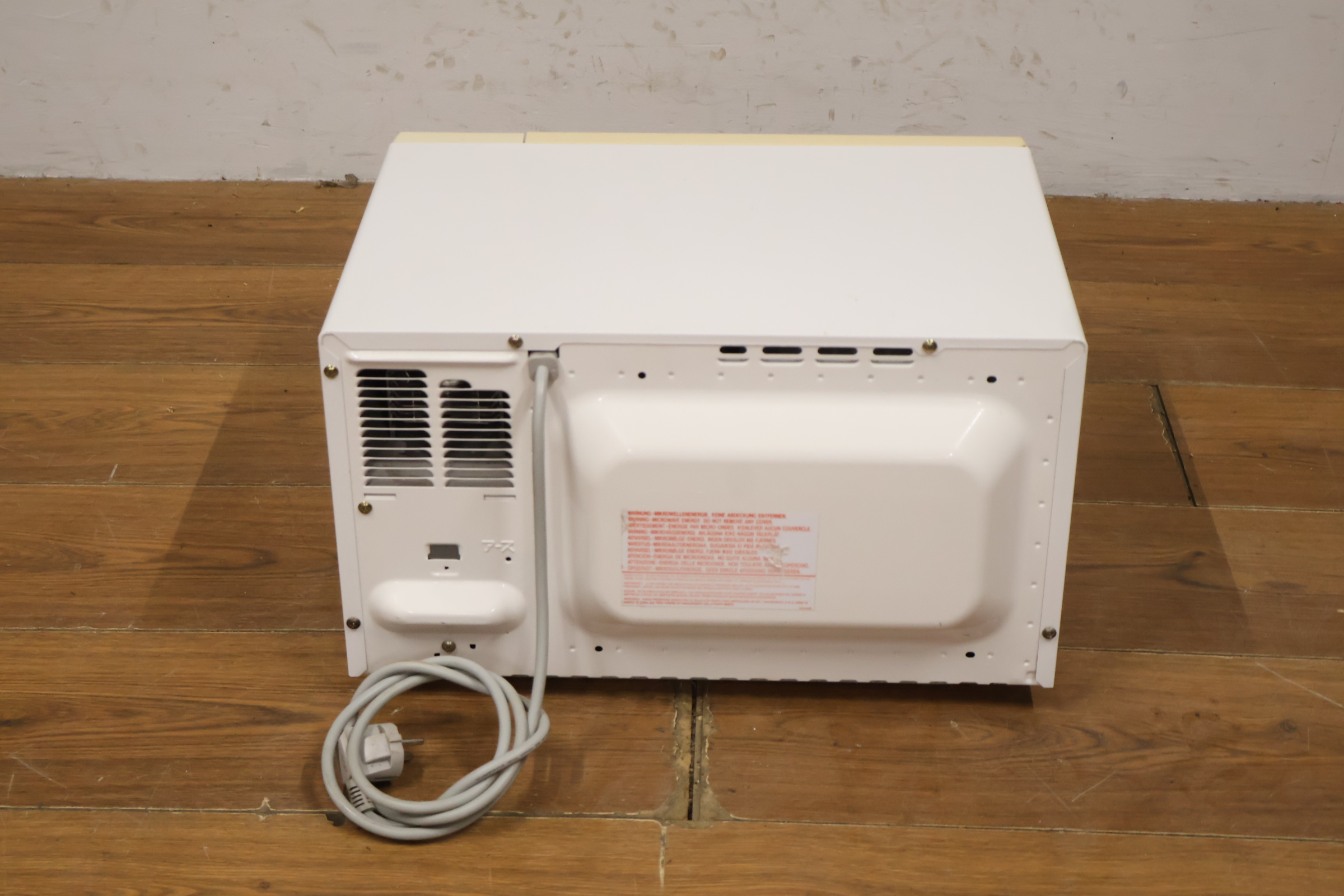 Sharp magnetron – foto 5 – kavel bij GSD Auctions, Zoeterwoude