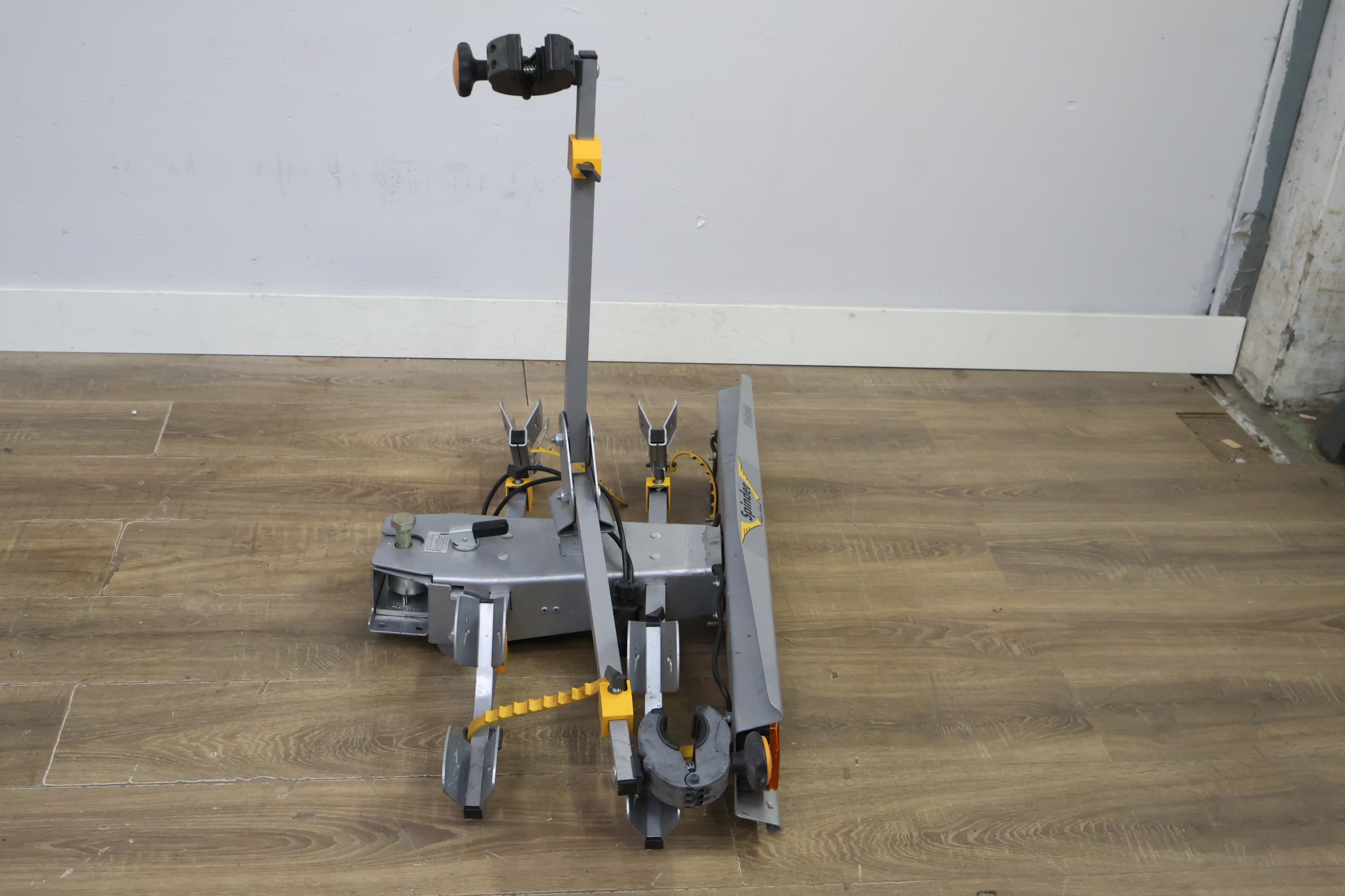 Spinder Falcon fietsendrager – foto 4 – kavel bij GSD Auctions, Zoeterwoude