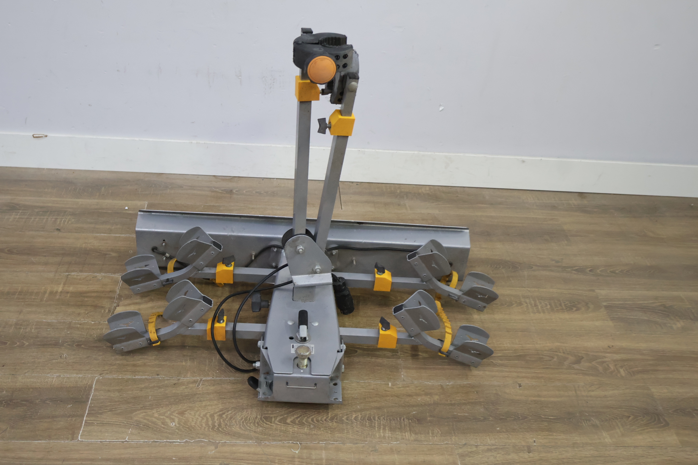 Spinder Falcon fietsendrager – foto 6 – kavel bij GSD Auctions, Zoeterwoude