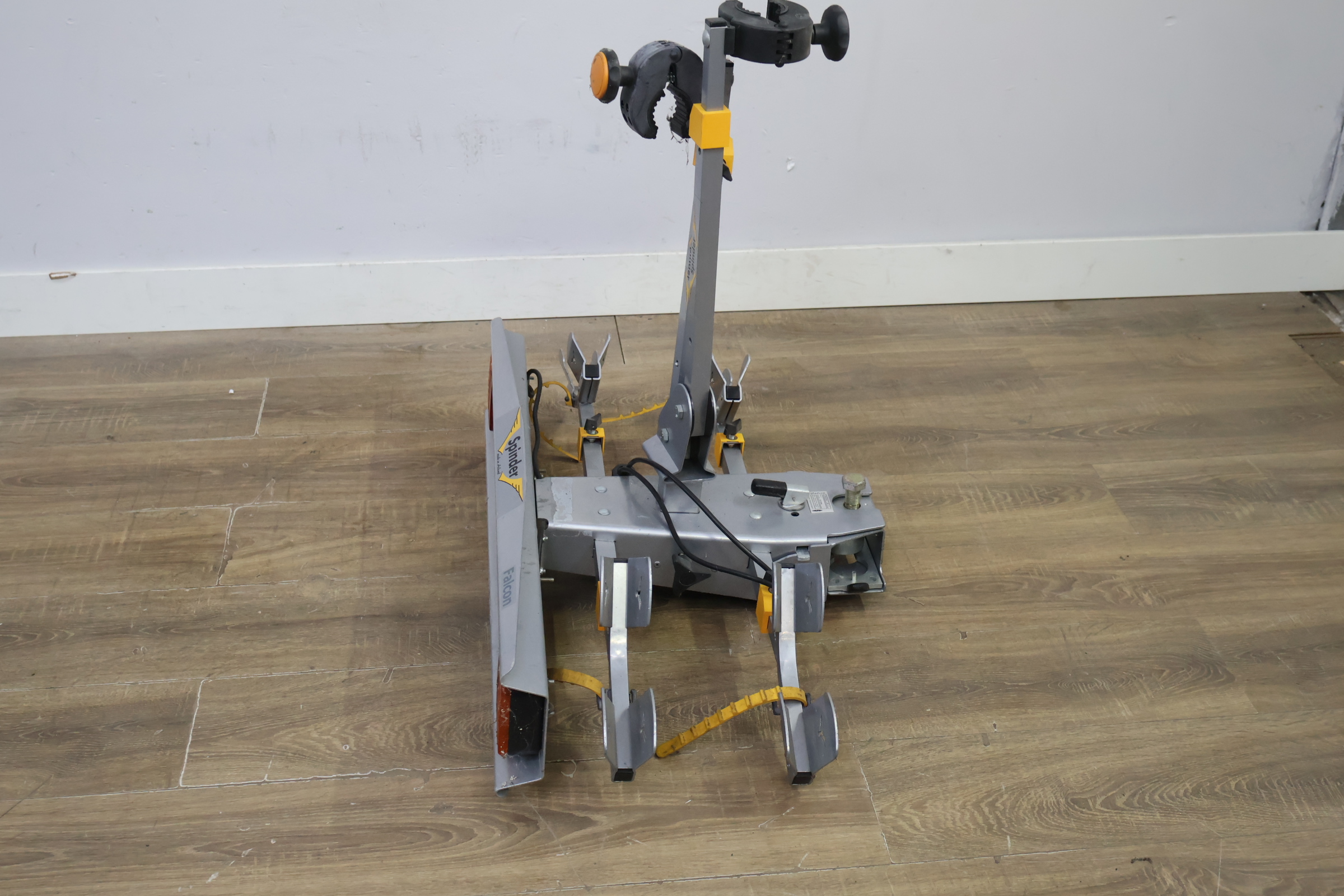 Spinder Falcon fietsendrager – foto 9 – kavel bij GSD Auctions, Zoeterwoude