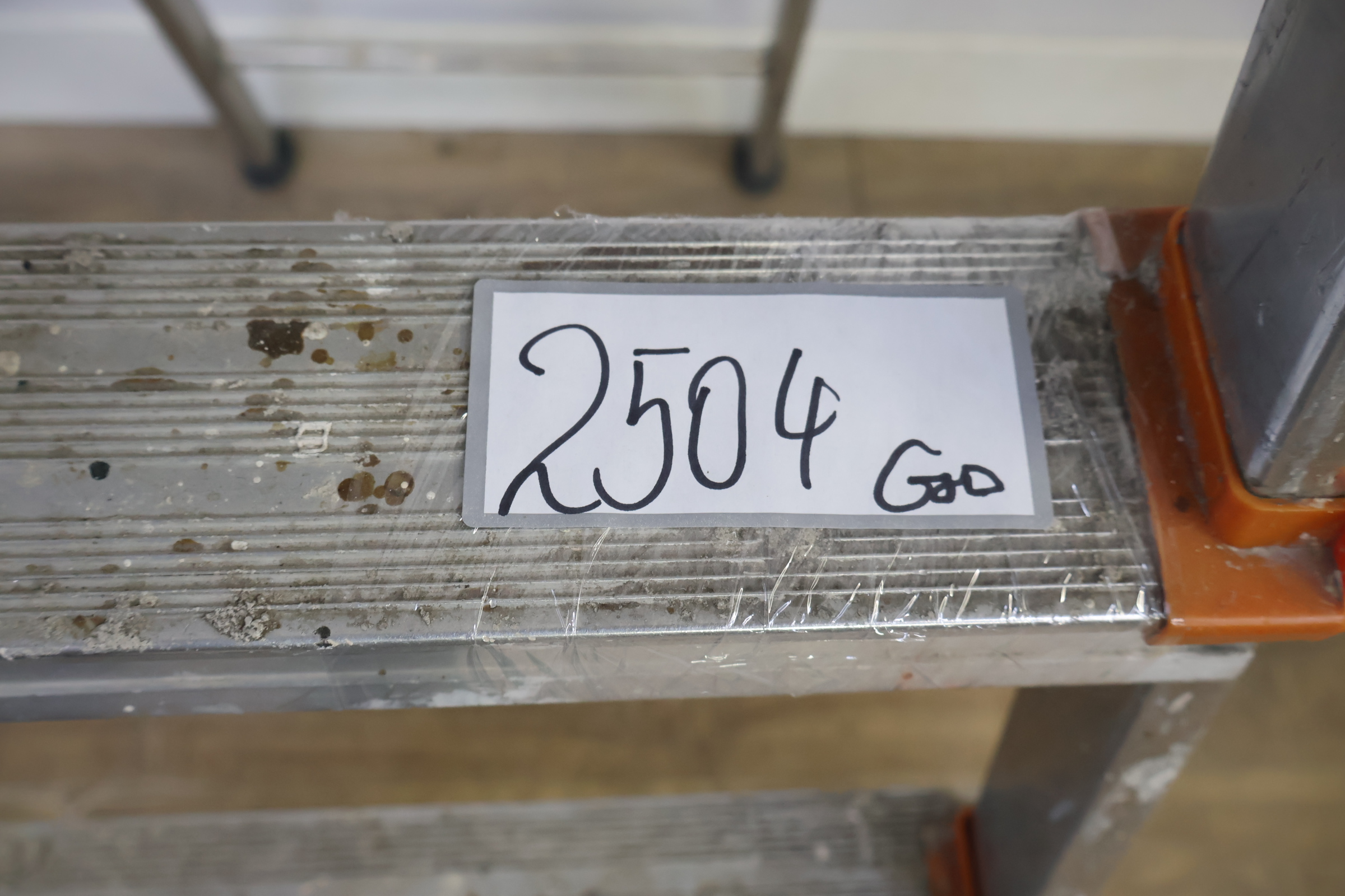 Aluminium huishoudtrap met 4 treden – foto 13 – kavel bij GSD Auctions, Zoeterwoude