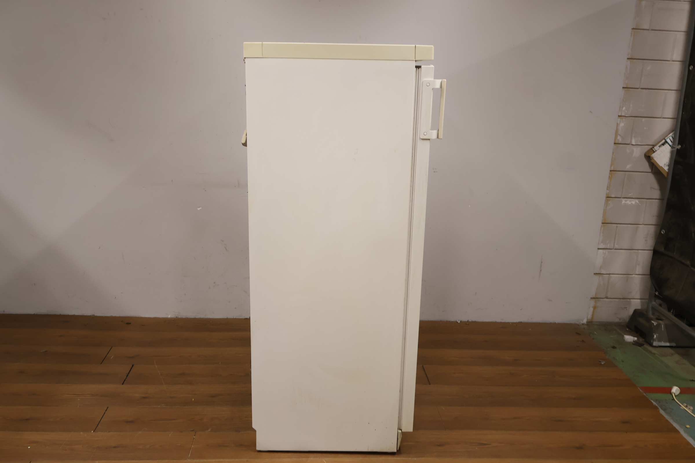 Liebherr vrieskast – foto 3 – kavel bij GSD Auctions, Zoeterwoude
