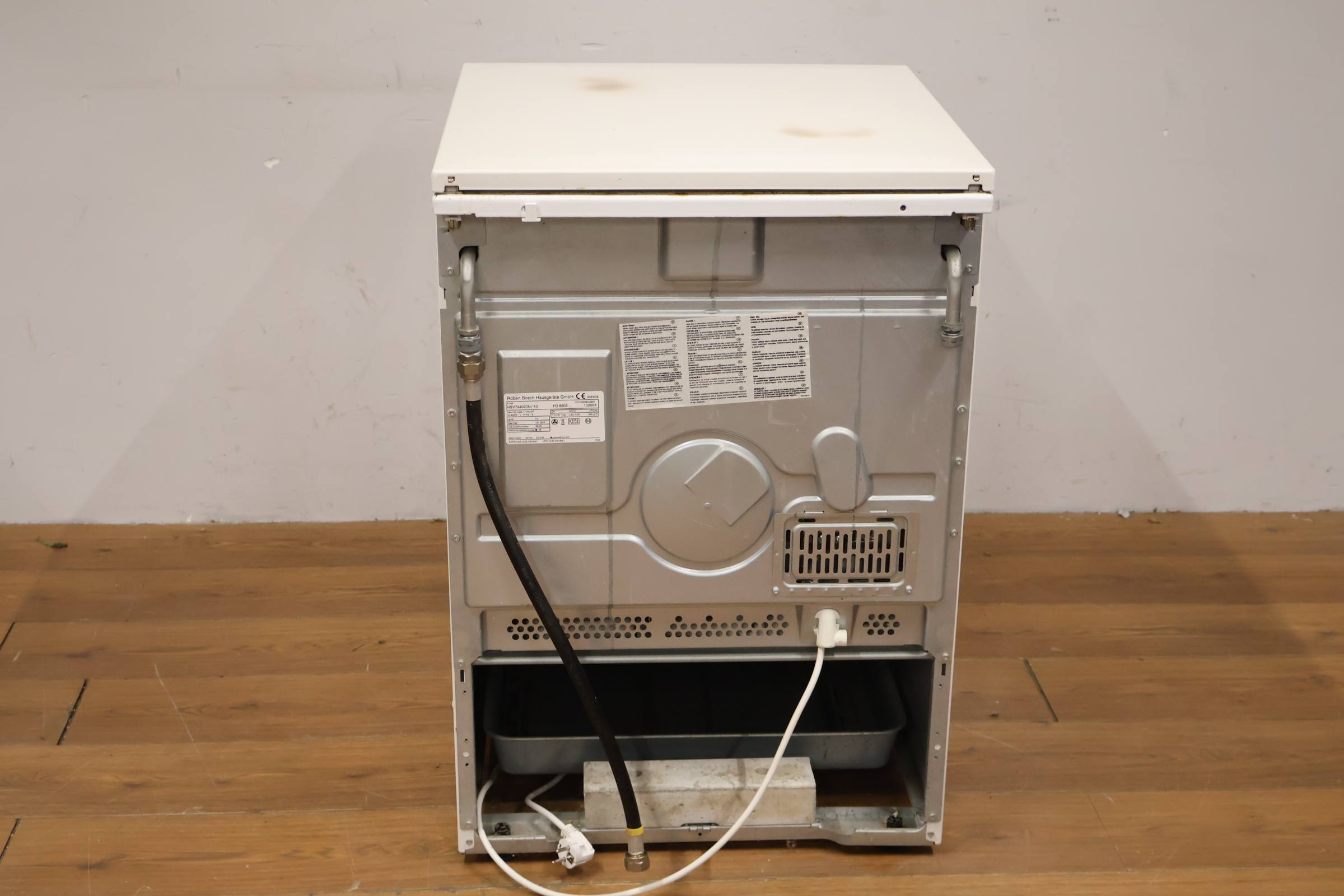 Bosch gasfornuis met oven – foto 6 – kavel bij GSD Auctions, Zoeterwoude