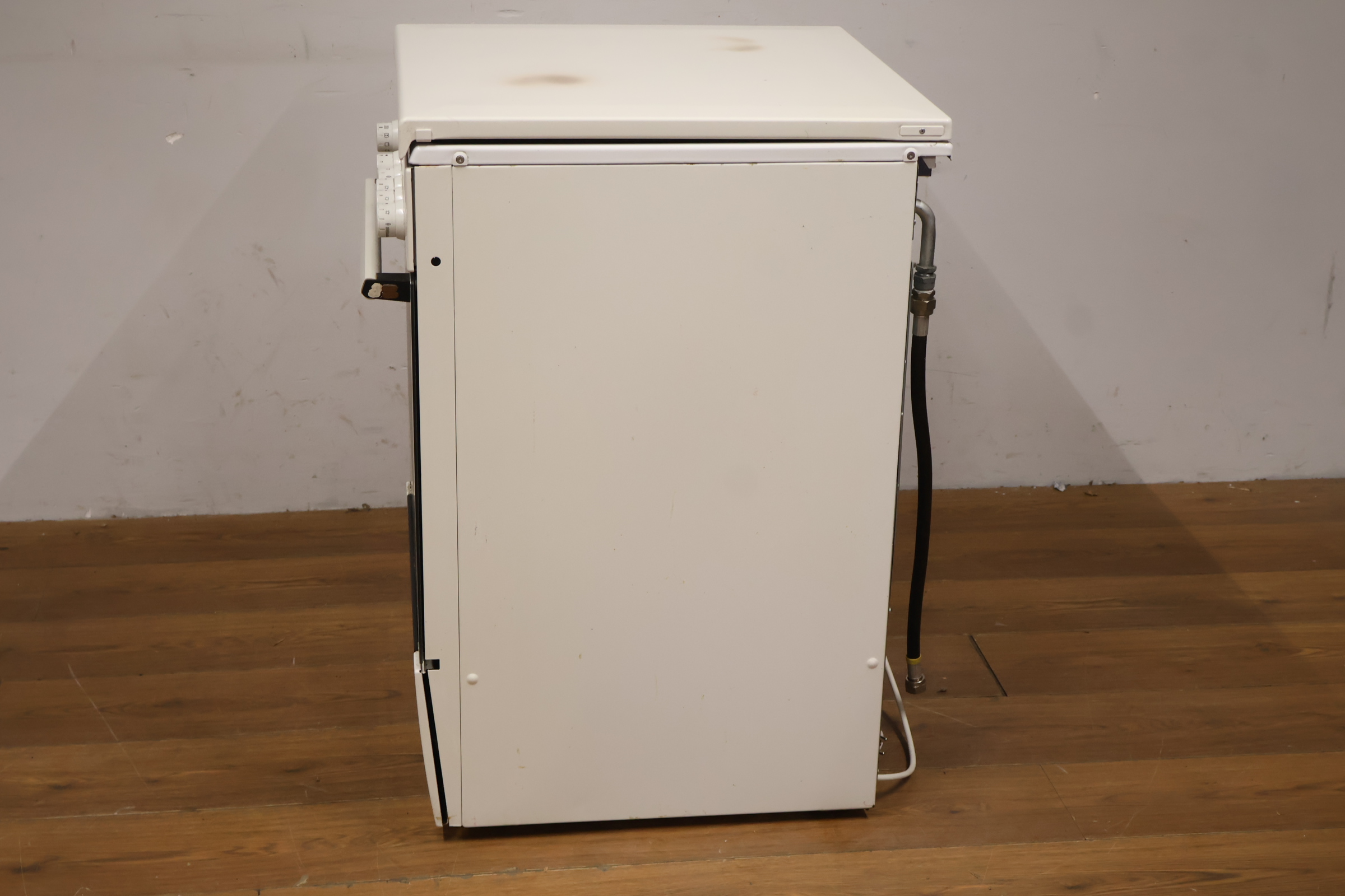 Bosch gasfornuis met oven – foto 9 – kavel bij GSD Auctions, Zoeterwoude