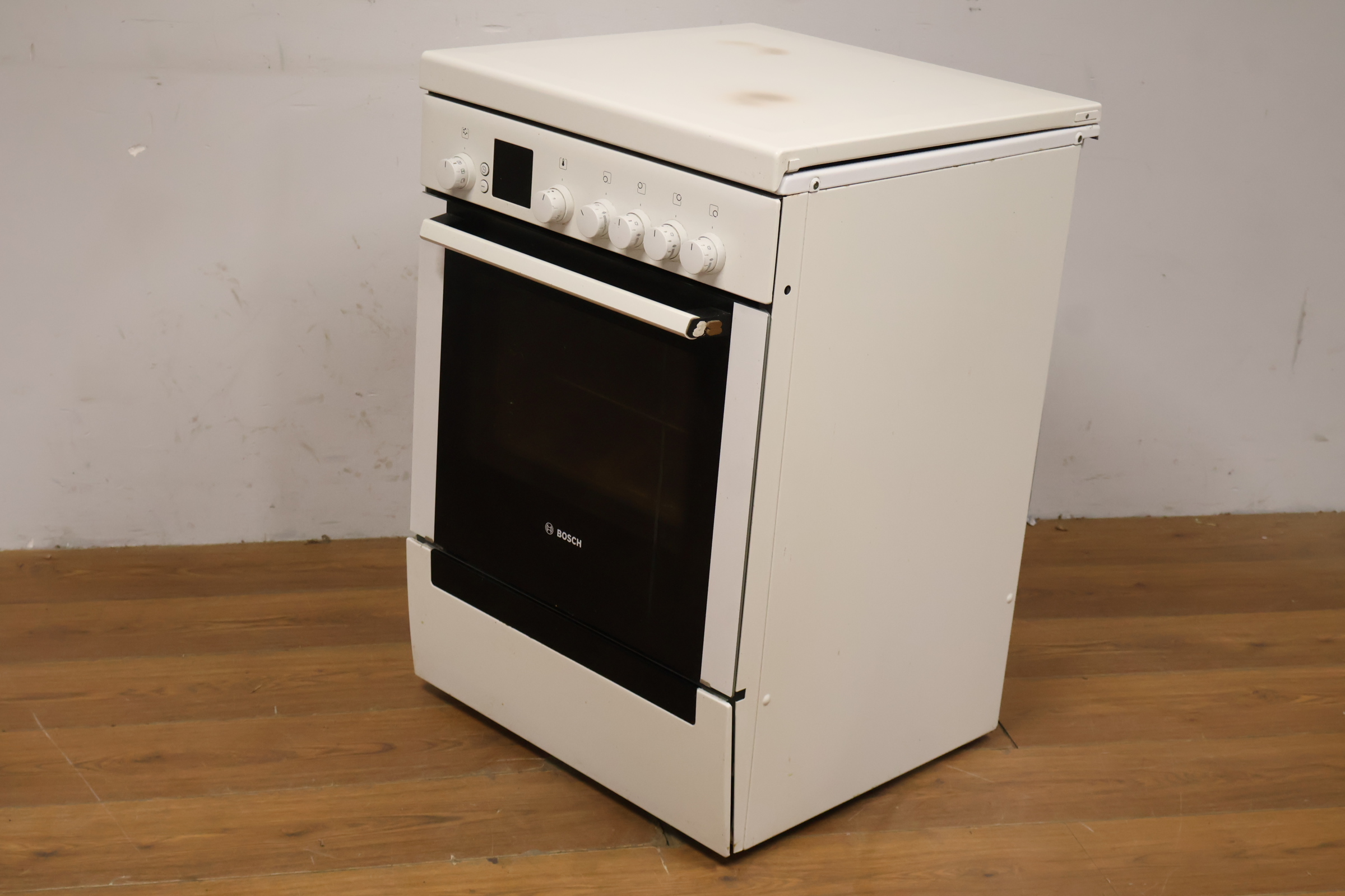 Bosch gasfornuis met oven – foto 11 – kavel bij GSD Auctions, Zoeterwoude