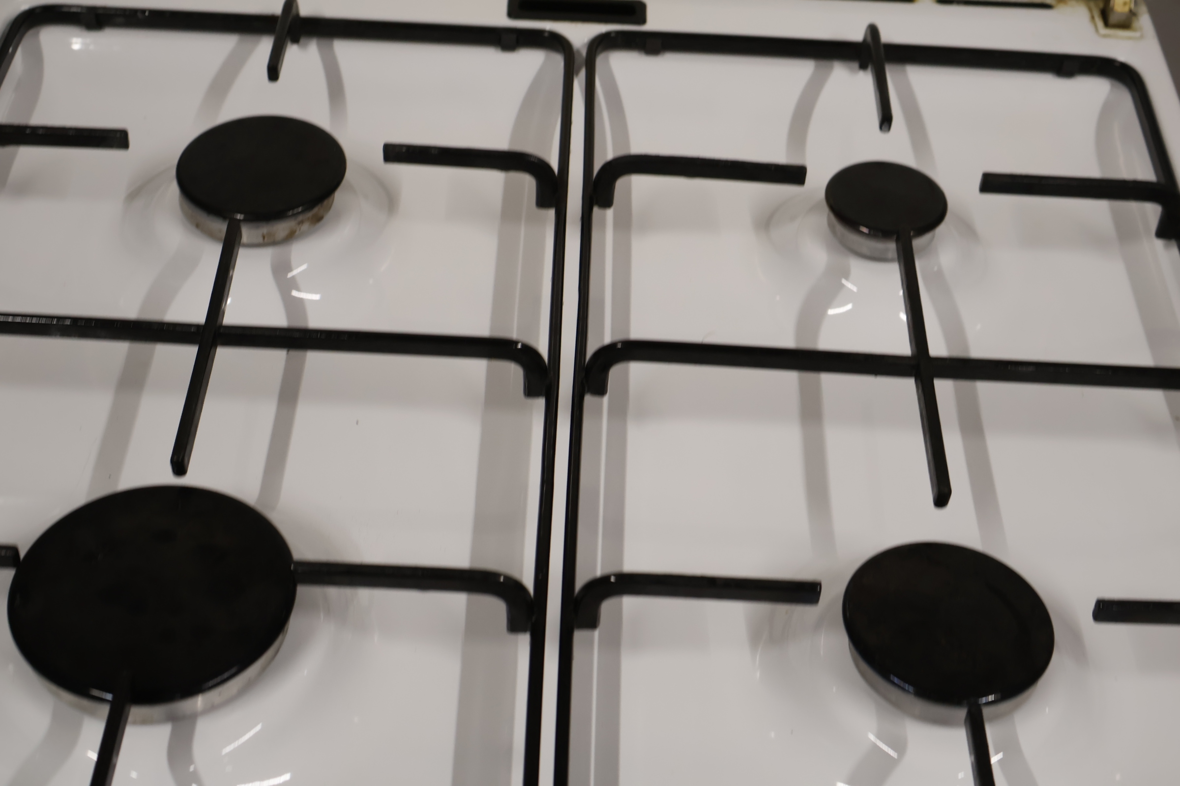 Bosch gasfornuis met oven – foto 22 – kavel bij GSD Auctions, Zoeterwoude