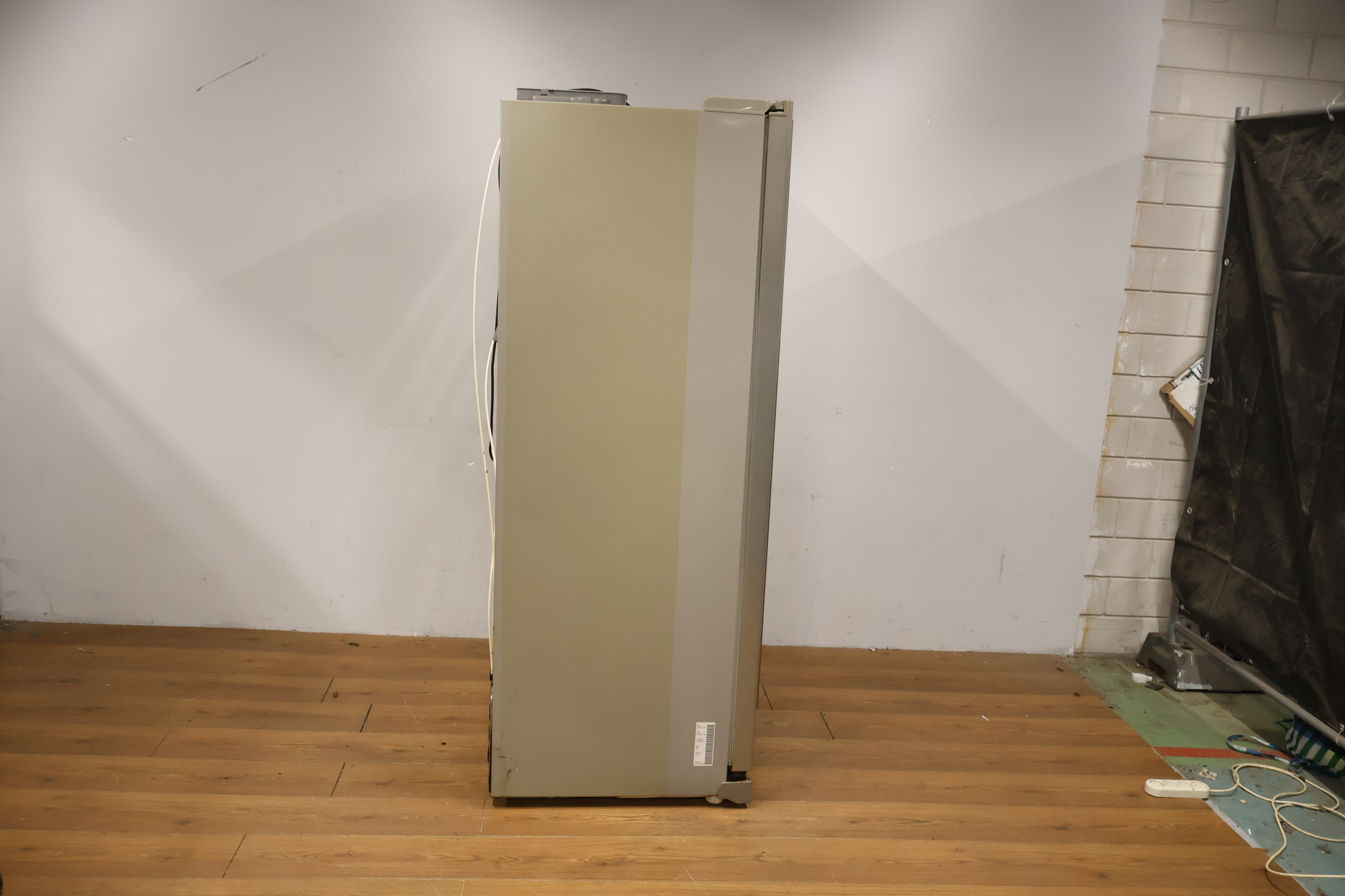 Samsung Amerikaanse koelkast met ijs- en waterdispenser – foto 3 – kavel bij GSD Auctions, Zoeterwoude