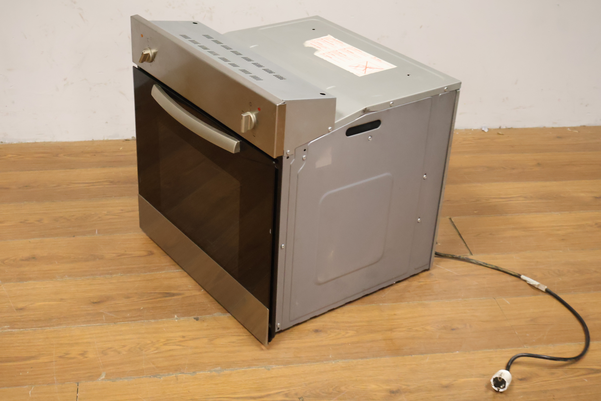 Inbouw elektrische oven – foto 10 – kavel bij GSD Auctions, Zoeterwoude