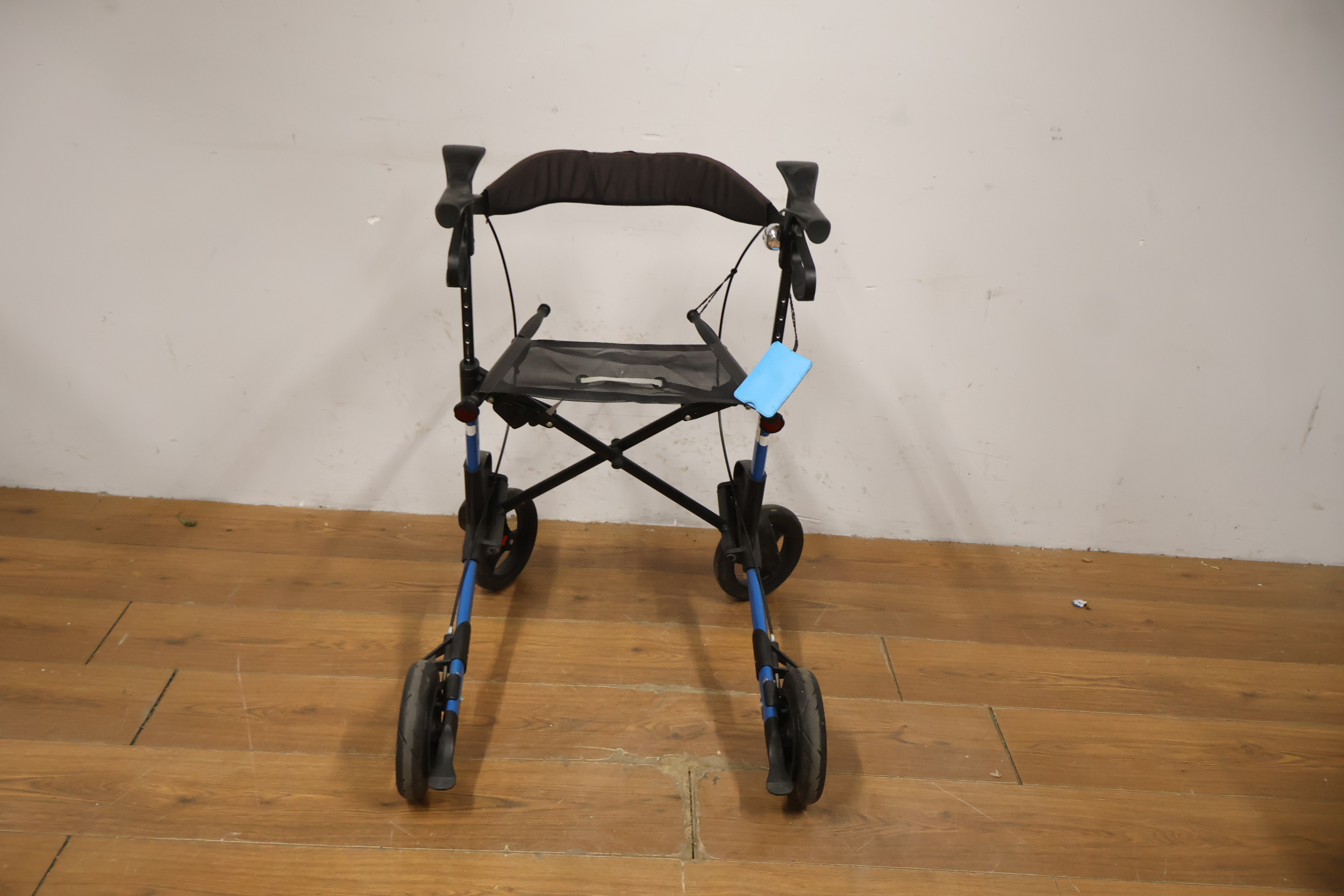 Topro Troja rollator - Blauw – foto 6 – kavel bij GSD Auctions, Zoeterwoude