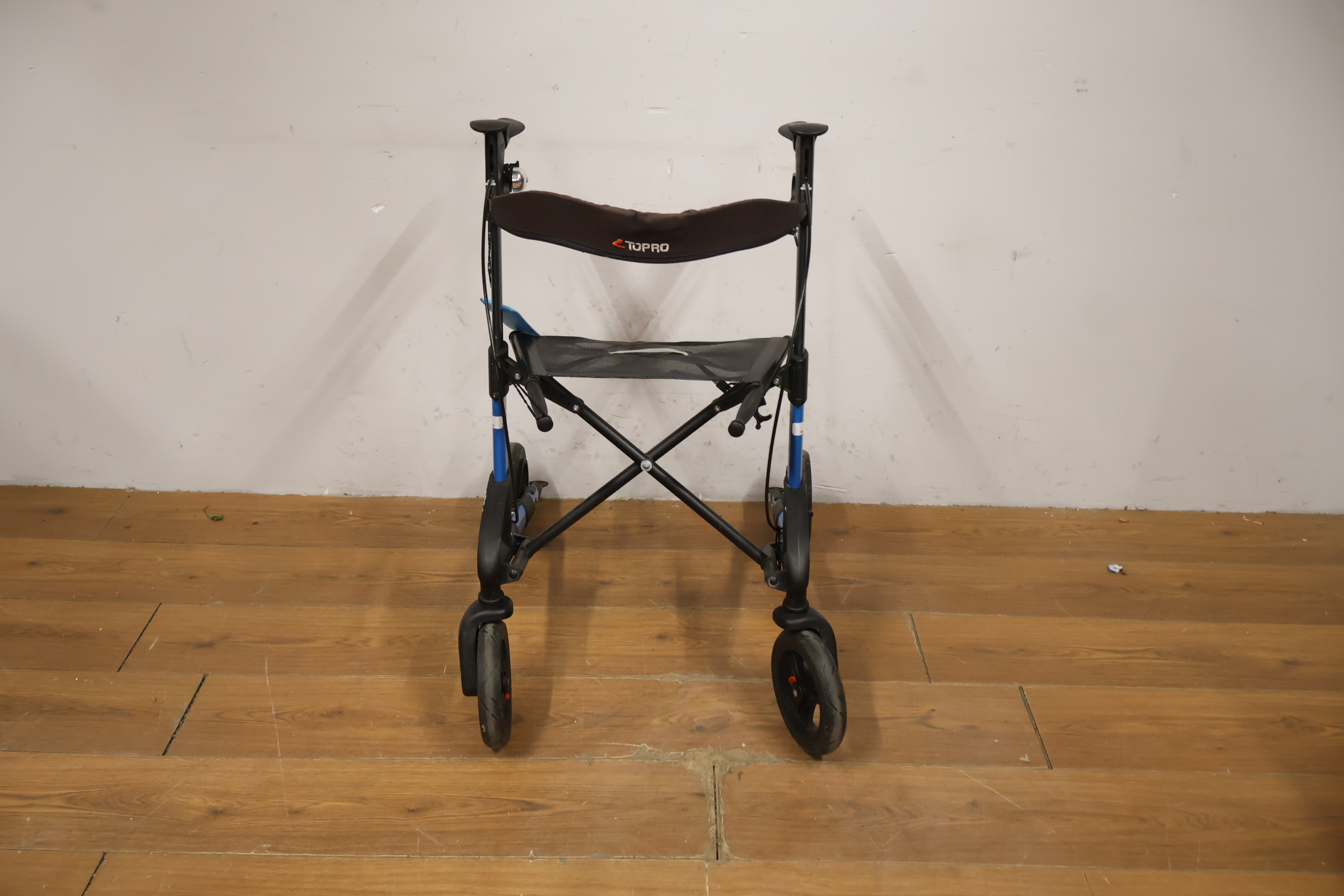 Topro Troja rollator - Blauw – foto 11 – kavel bij GSD Auctions, Zoeterwoude