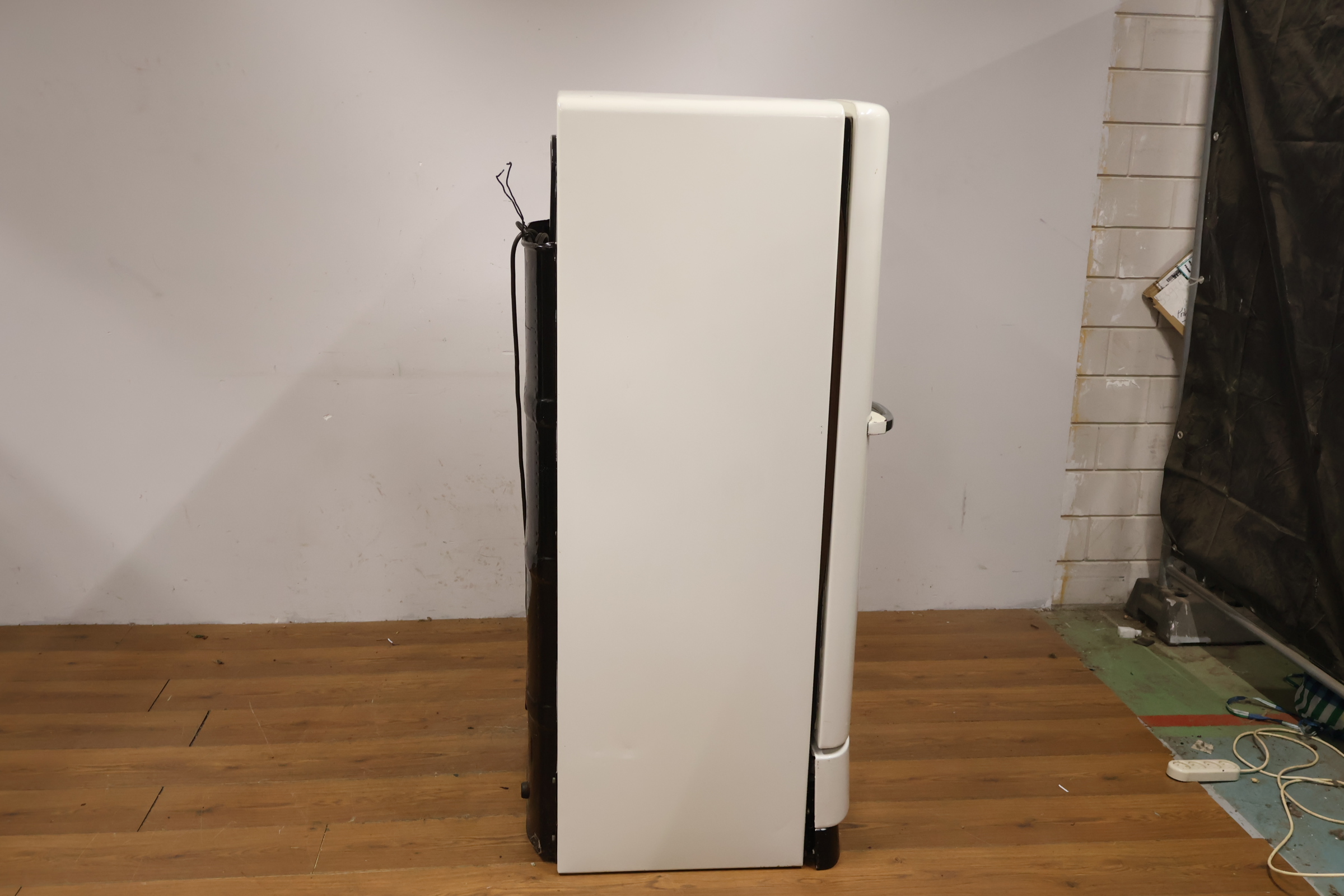 Klassieke Vintage General Electric koelkast – foto 5 – kavel bij GSD Auctions, Zoeterwoude