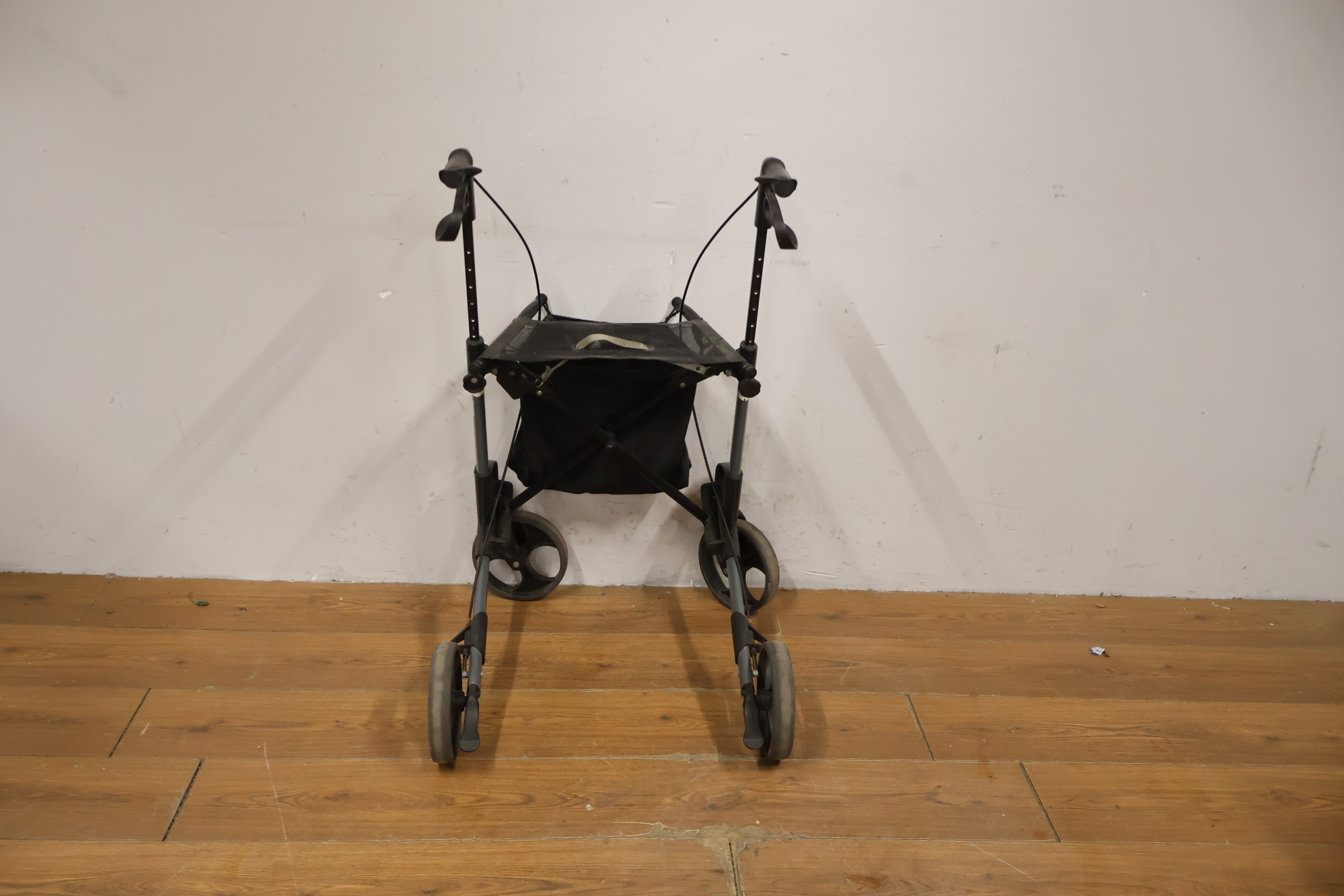 Topro Troja rollator – foto 8 – kavel bij GSD Auctions, Zoeterwoude