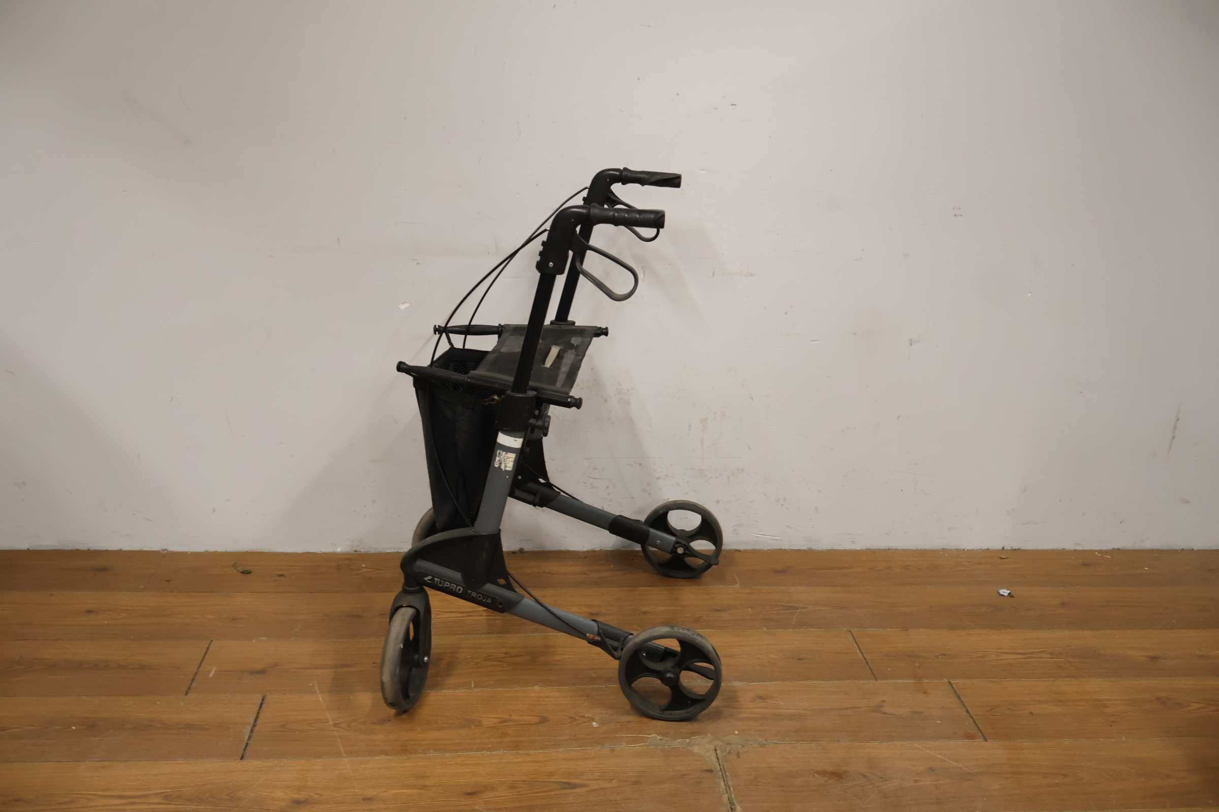 Topro Troja rollator – foto 10 – kavel bij GSD Auctions, Zoeterwoude